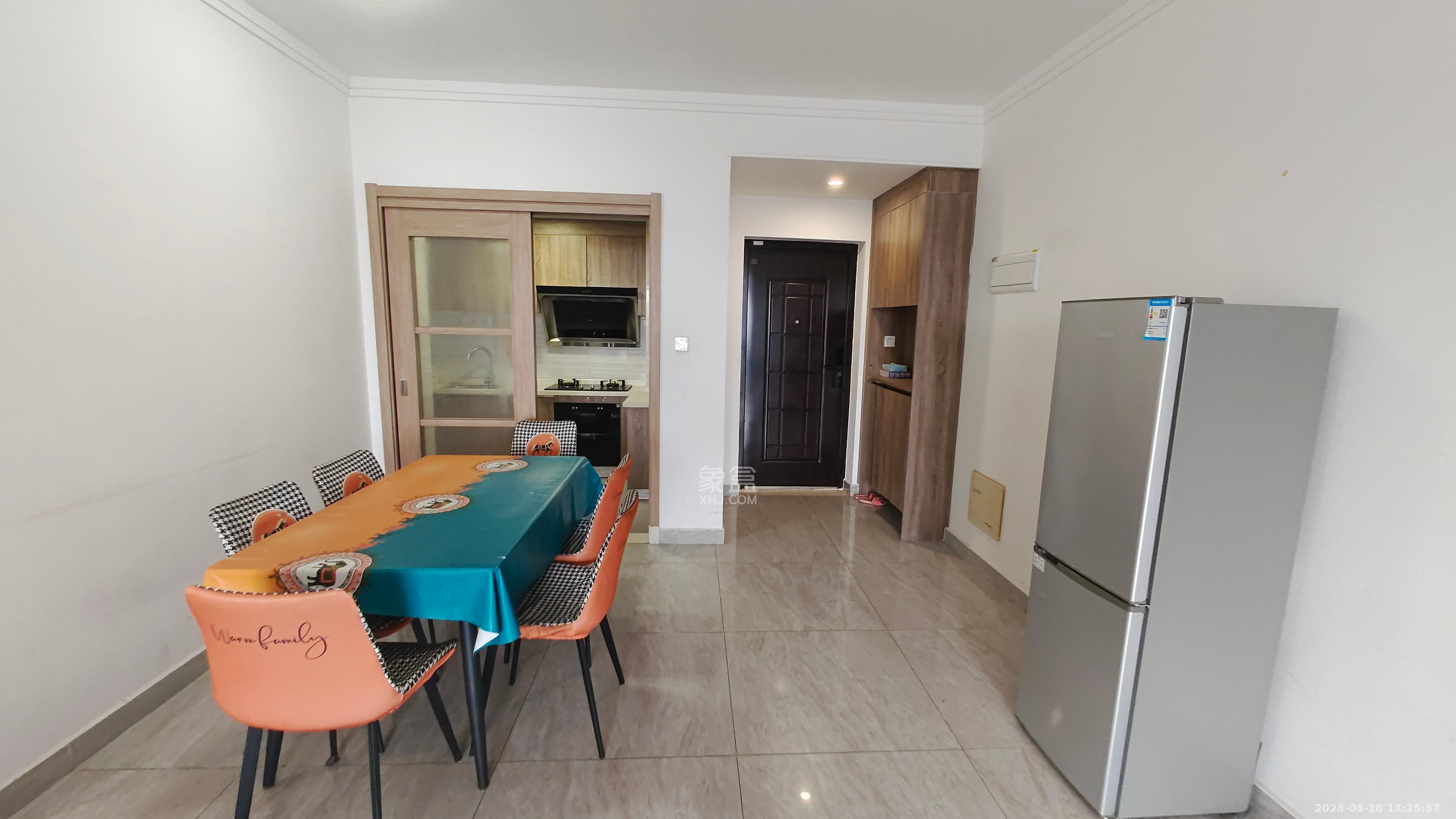 美的翰城  3室2厅2卫    2000.0元/月 美的翰城  3室2厅2卫    2000.0元/月室内图