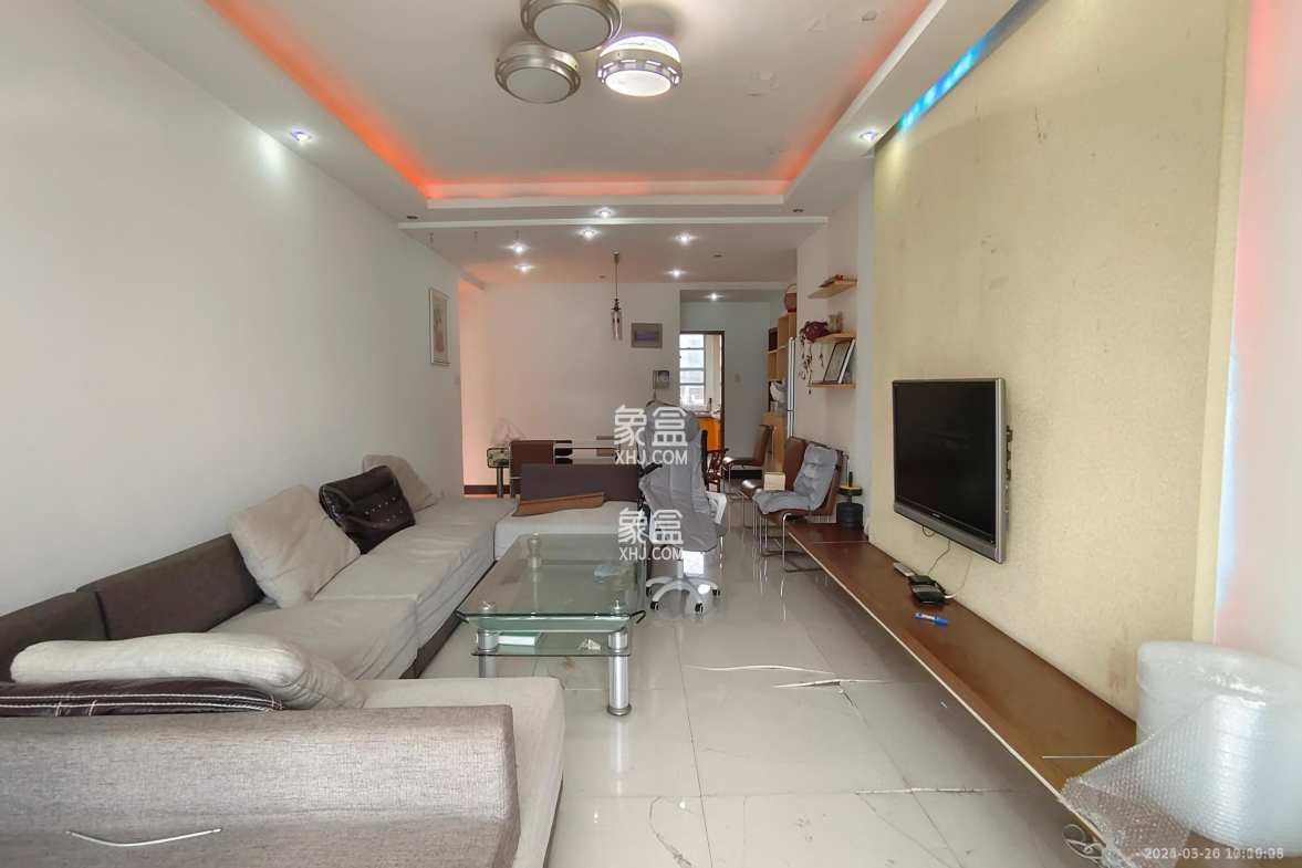 阳光100二期 1室2厅2卫 2500.0元/月 阳光100二期 1室2厅2卫 2500.0元/月室内图