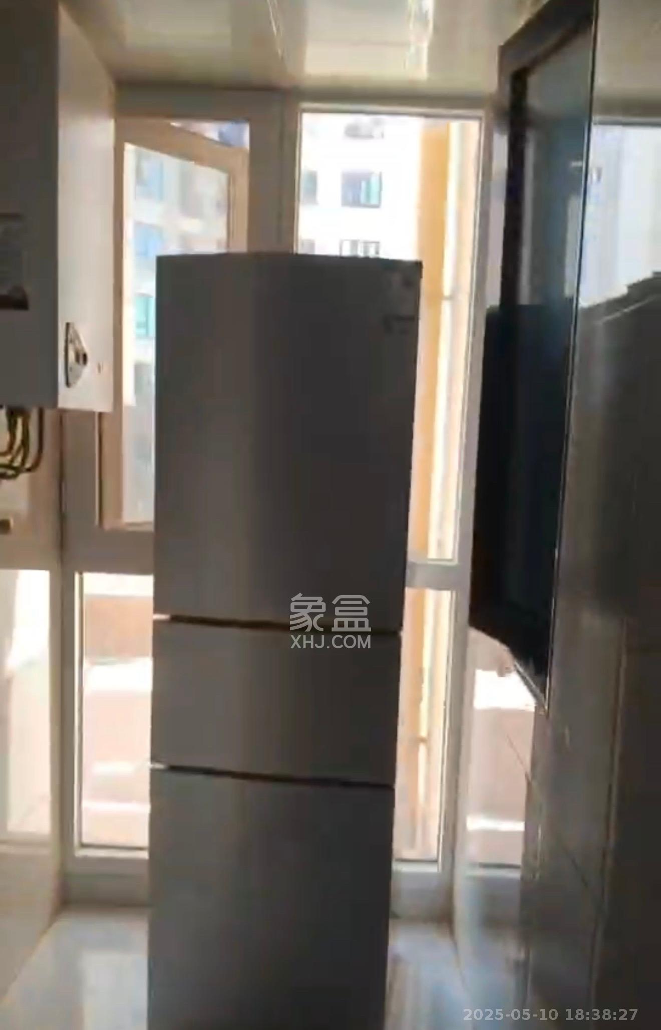 怡海星城  2室2厅1卫   2000.00元/月室内图