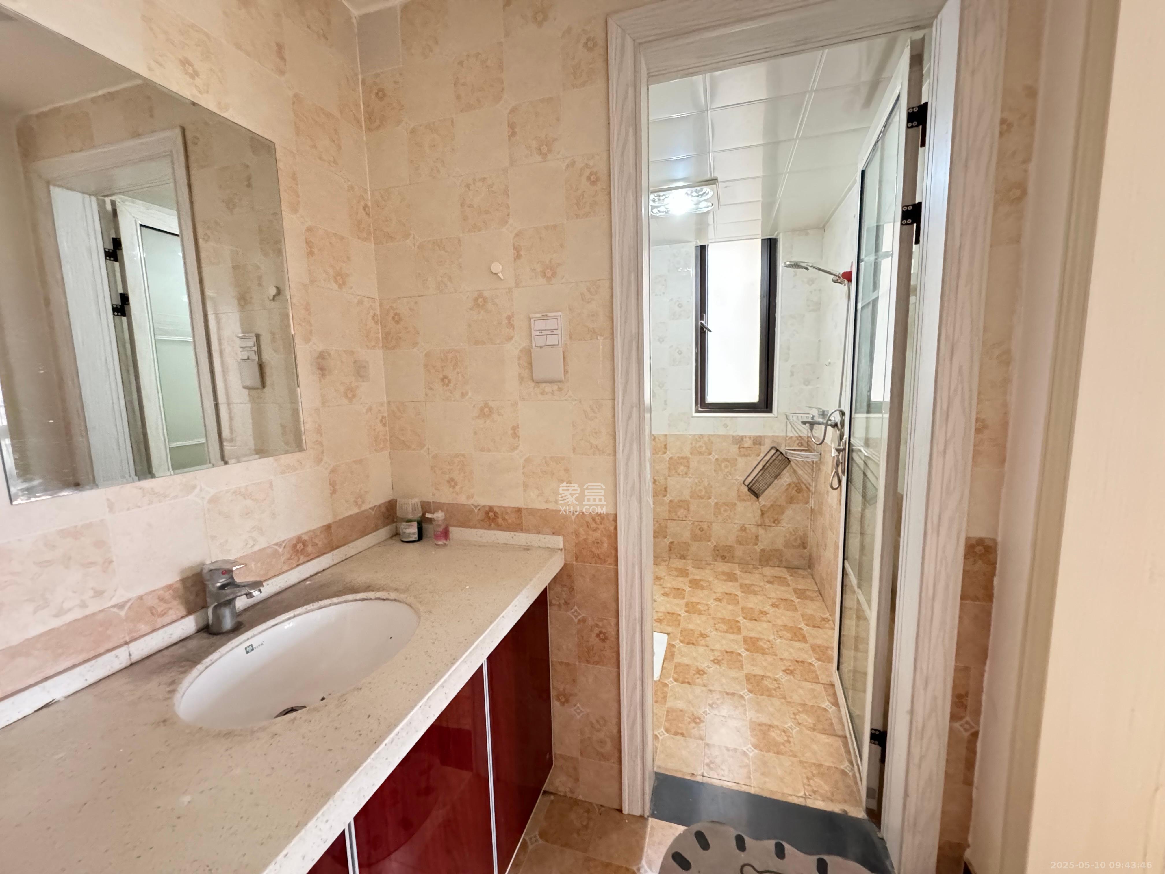 中欣楚天熙苑 4室2厅2卫 2550.0元/月 中欣楚天熙苑 4室2厅2卫 2550.0元/月室内图