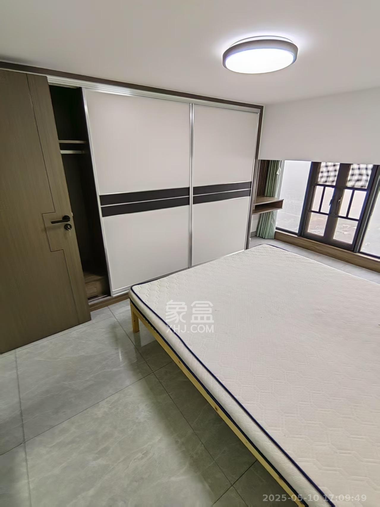 海伦春天  2室2厅1卫   1700.00元/月室内图