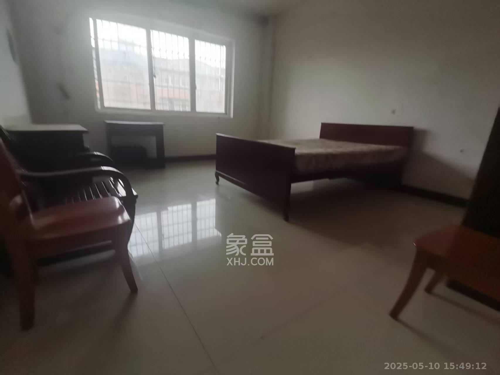 长建建材市场  1室2厅1卫   1700.00元/月户型图