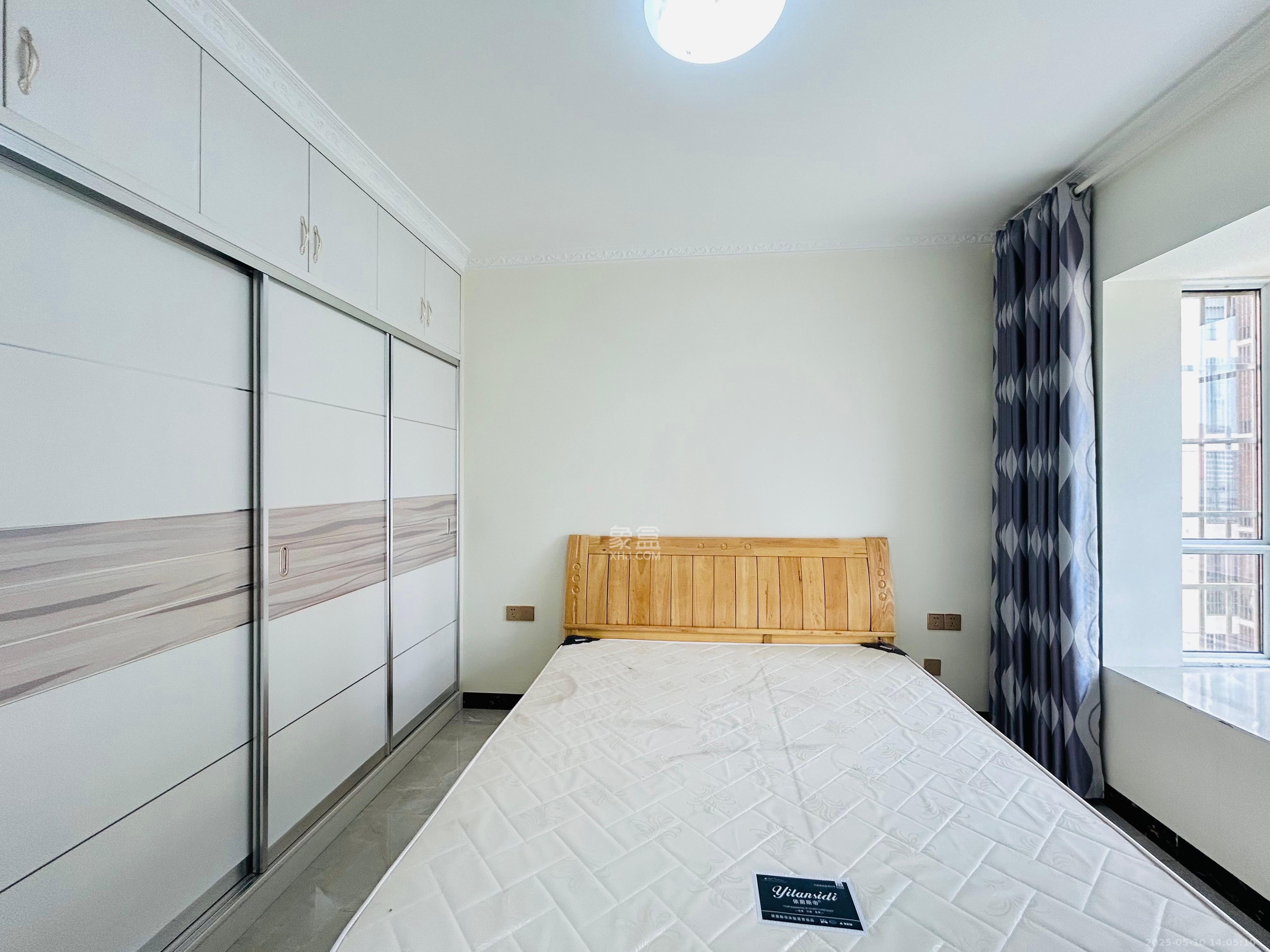 金南家园二期 2室2厅1卫 2000.0元/月 金南家园二期 2室2厅1卫 2000.0元/月室内图