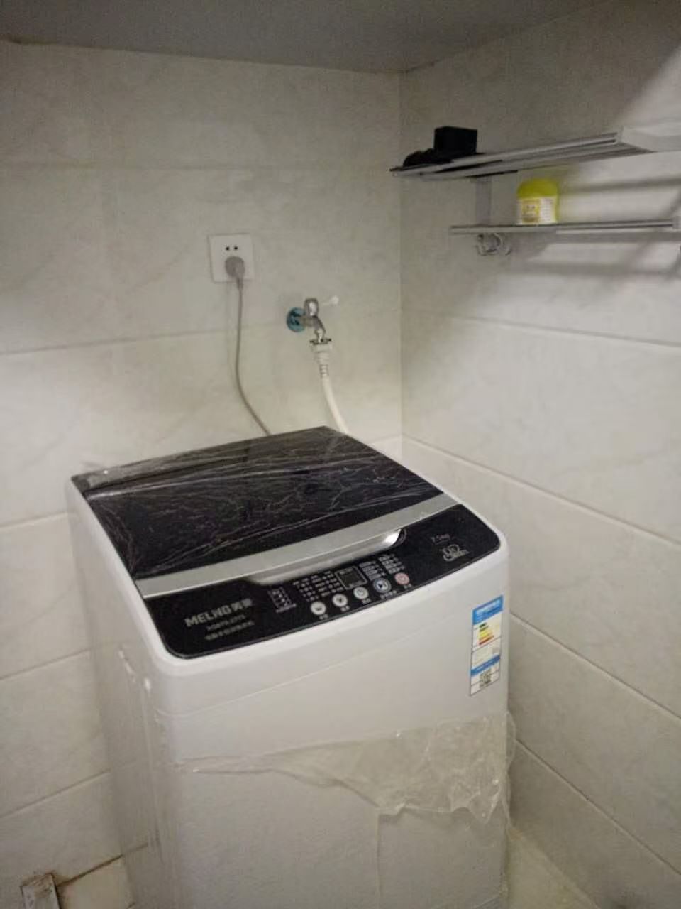 雁城世家  3室2厅1卫   1800.00元/月