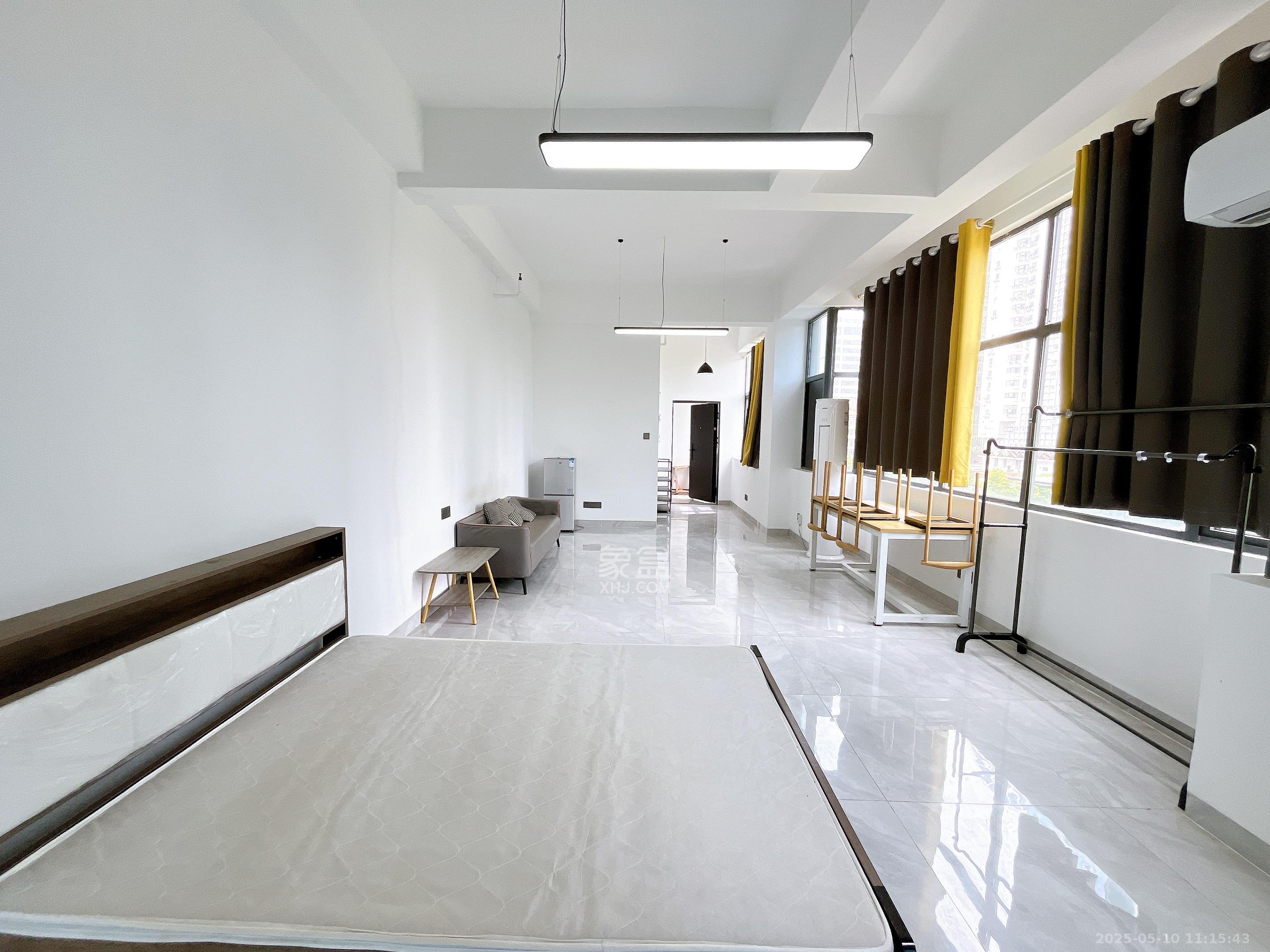 新奥大厦 1室1厅1卫 2000.0元/月 新奥大厦 1室1厅1卫 2000.0元/月室内图