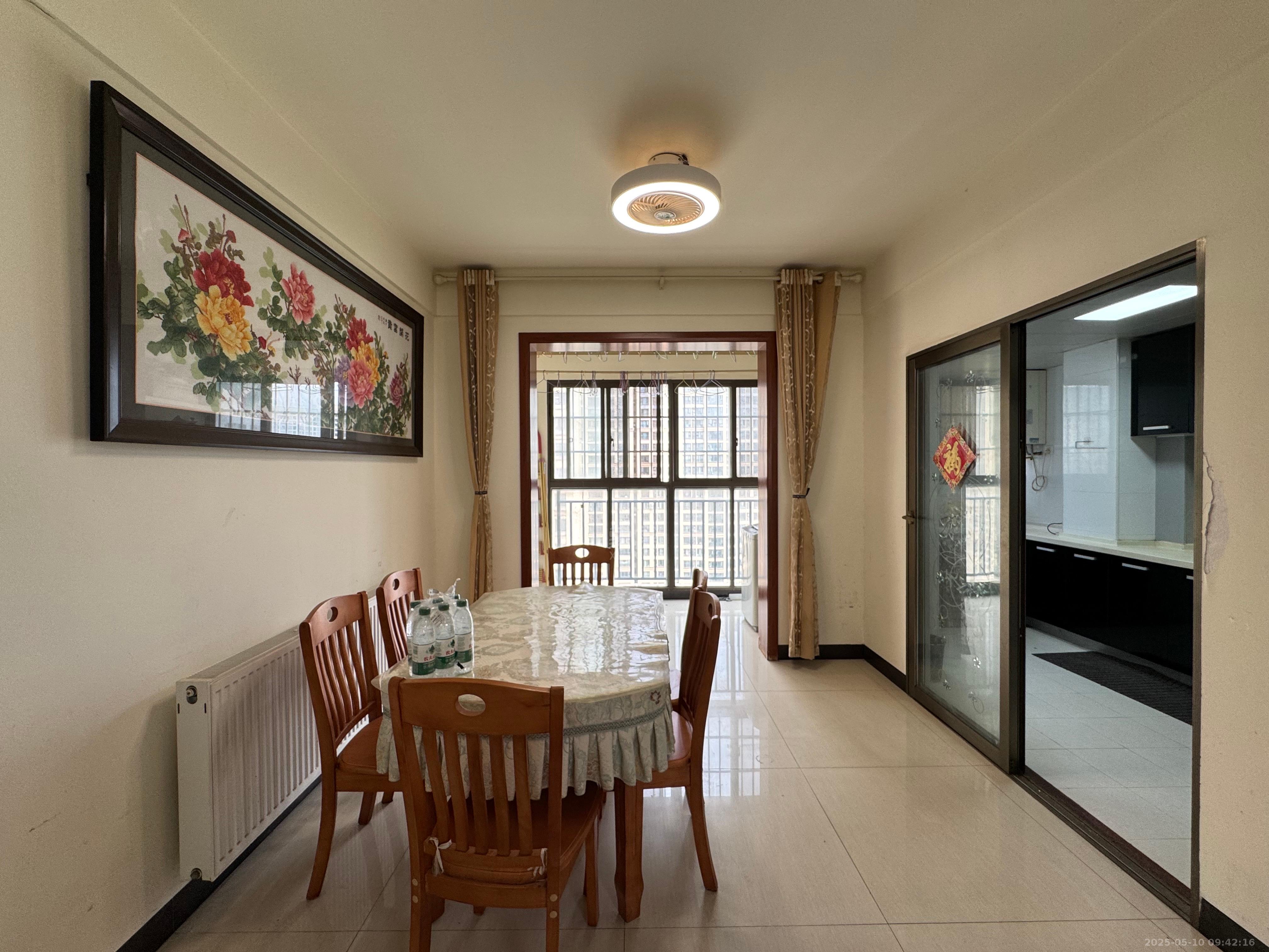 佳兆业金域天下二期  3室2厅1卫    1600.0元/月 佳兆业金域天下二期  3室2厅1卫    1600.0元/月室内图