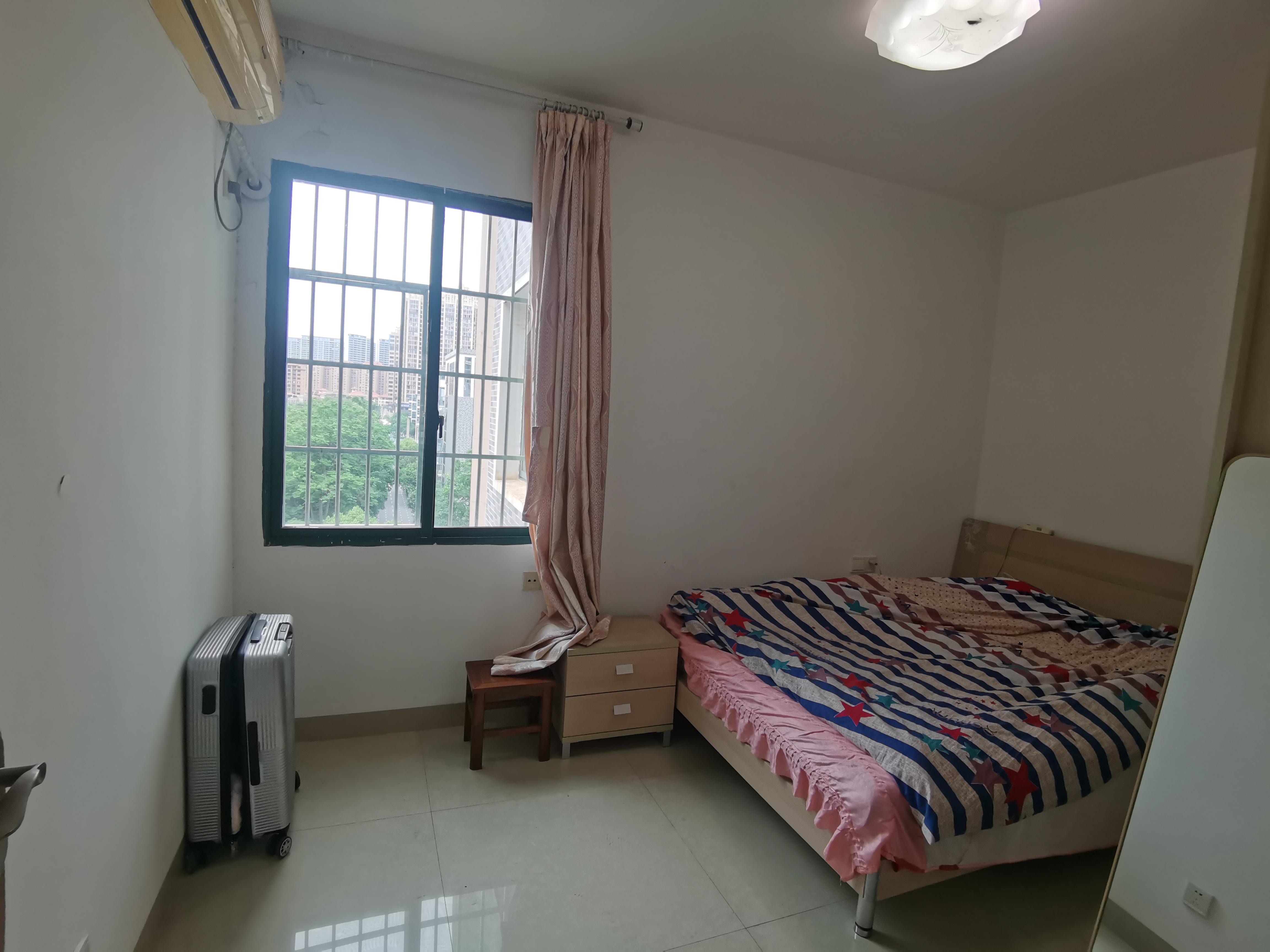 学府名苑 2室2厅1卫 1500.0元/月 学府名苑 2室2厅1卫 1500.0元/月室内图