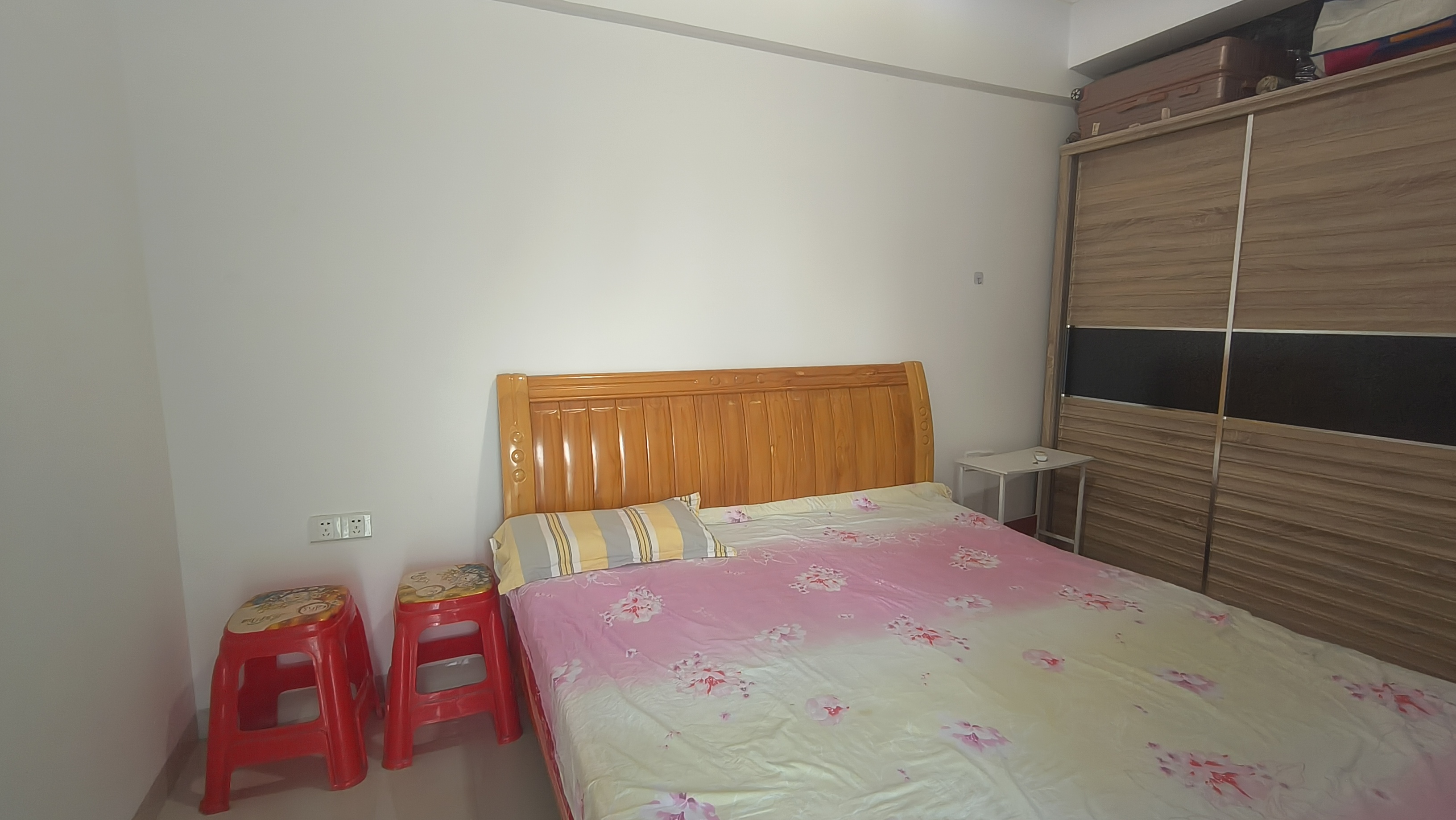 锦绣边城 2室2厅2卫 1500.0元/月 锦绣边城 2室2厅2卫 1500.0元/月室内图