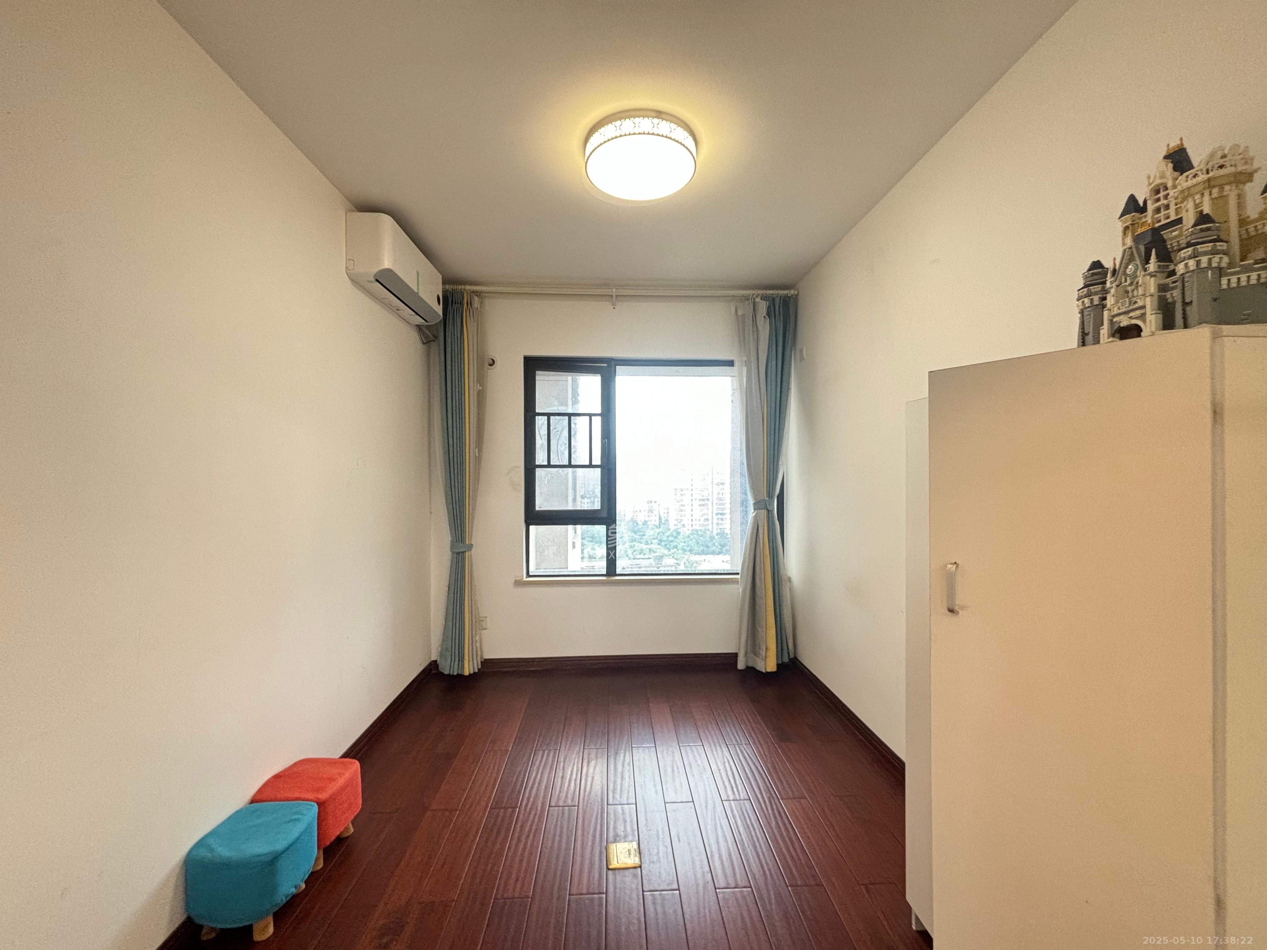建发中央悦府  4室2厅2卫    4500.0元/月室内图