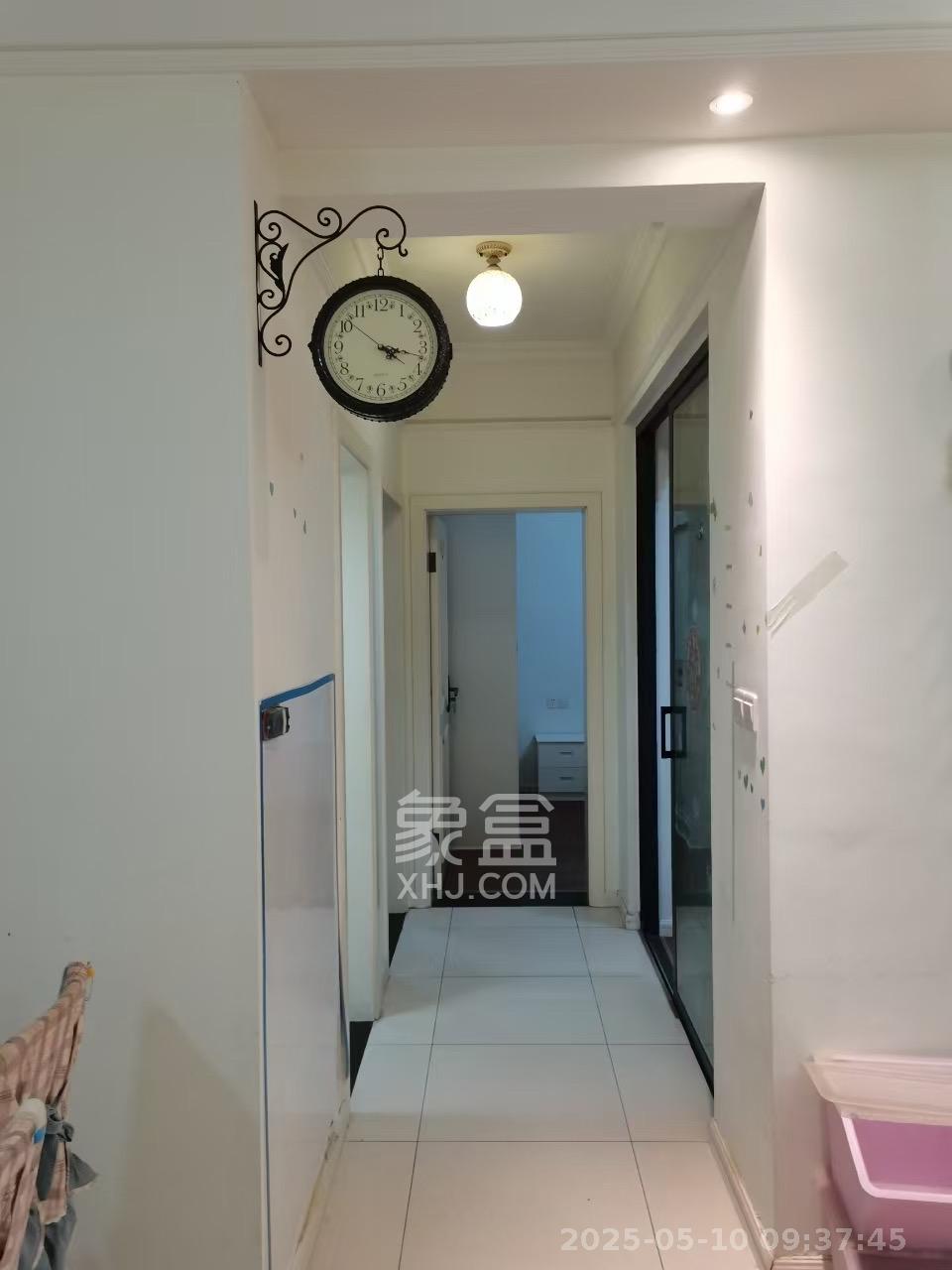 华美公寓(新猎鹰公寓) 4室2厅1卫 2200.0元/月 华美公寓(新猎鹰公寓) 4室2厅1卫 2200.0元/月室内图