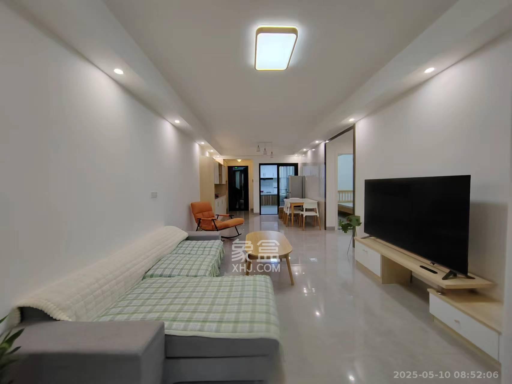 天健城(天健芙蓉盛世三期)  2室2厅1卫    3600.0元/月 天健城(天健芙蓉盛世三期)  2室2厅1卫    3600.0元/月室内图1