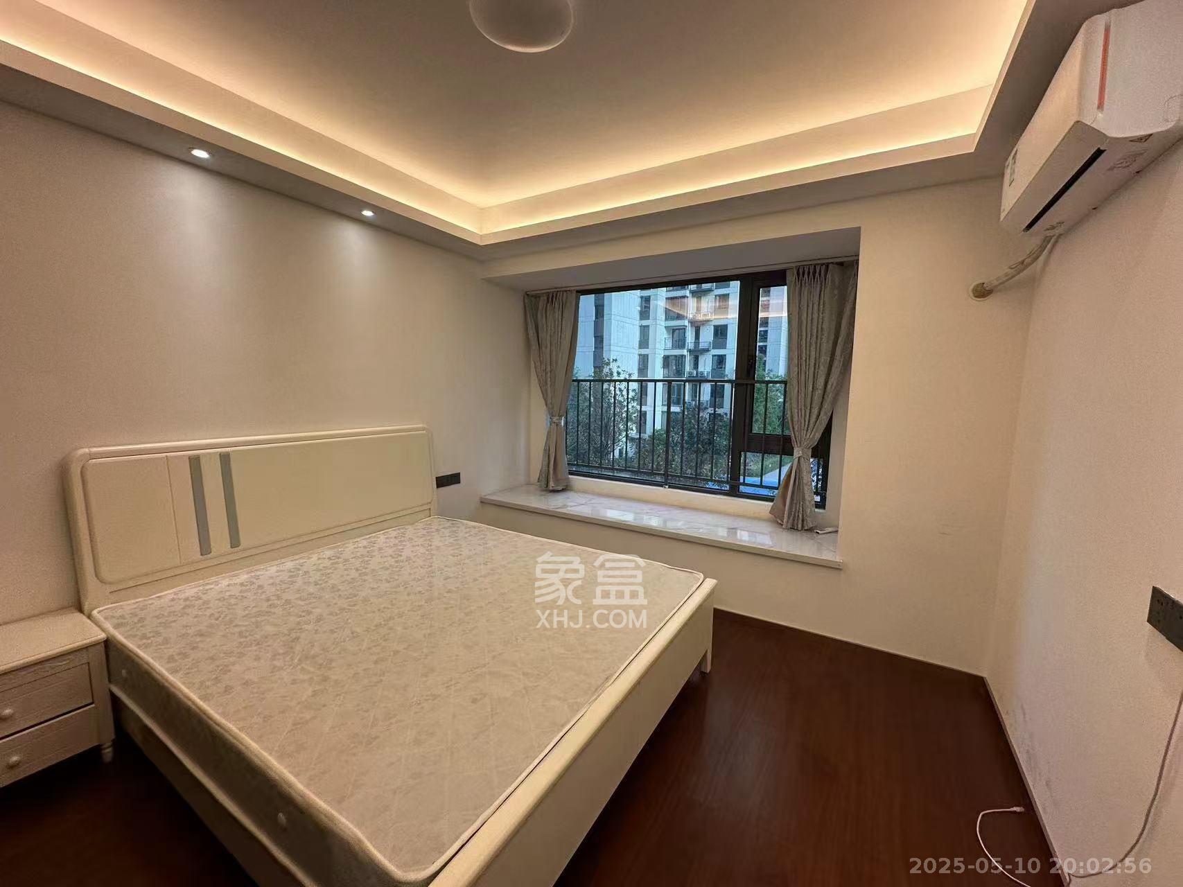 旭辉雨花郡  4室2厅2卫   4300.00元/月室内图