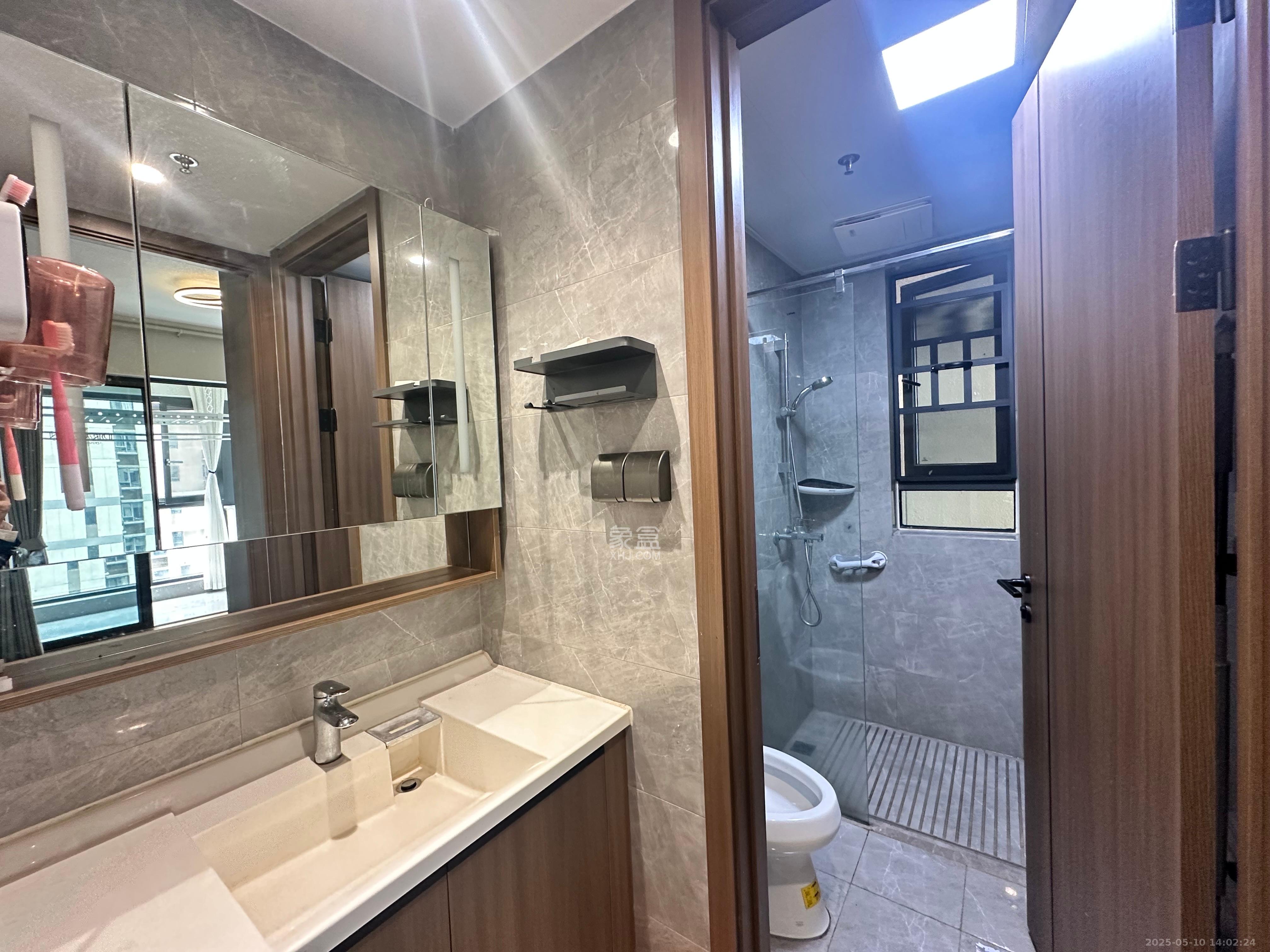 卓越中寰 3室2厅2卫 6200.0元/月 卓越中寰 3室2厅2卫 6200.0元/月室内图