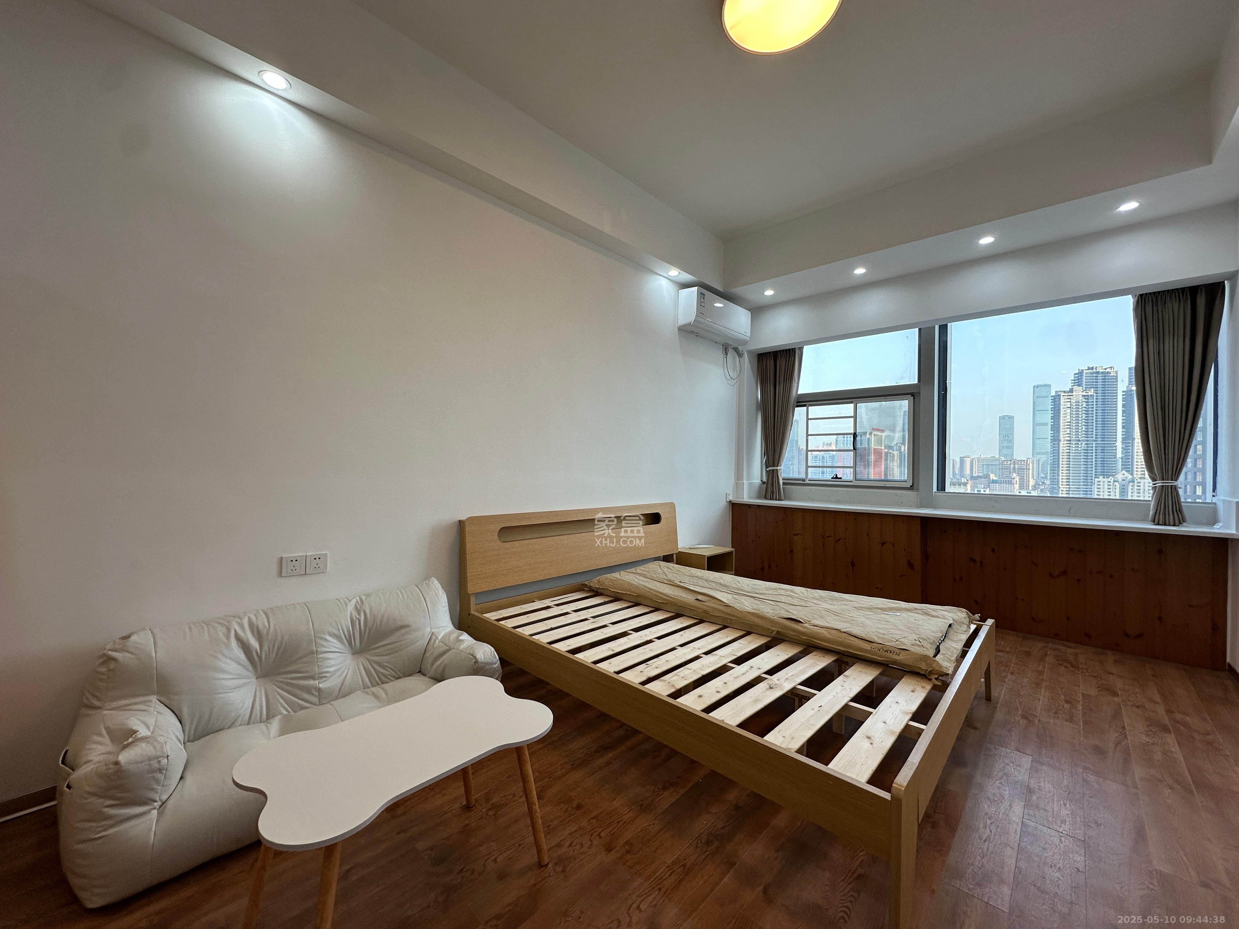 宇成开福广场 0室0厅1卫 1800.0元/月 宇成开福广场 0室0厅1卫 1800.0元/月室内图