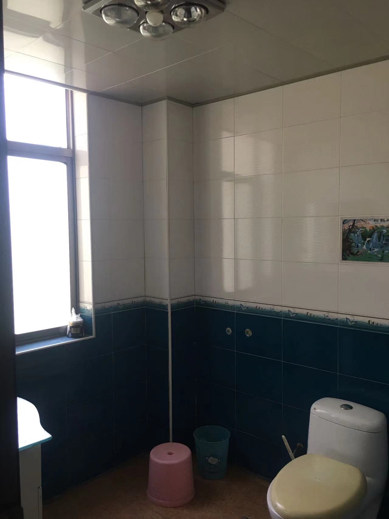 梓怡华盛家园 3室2厅2卫 1668.0元/月 梓怡华盛家园 3室2厅2卫 1668.0元/月室内图