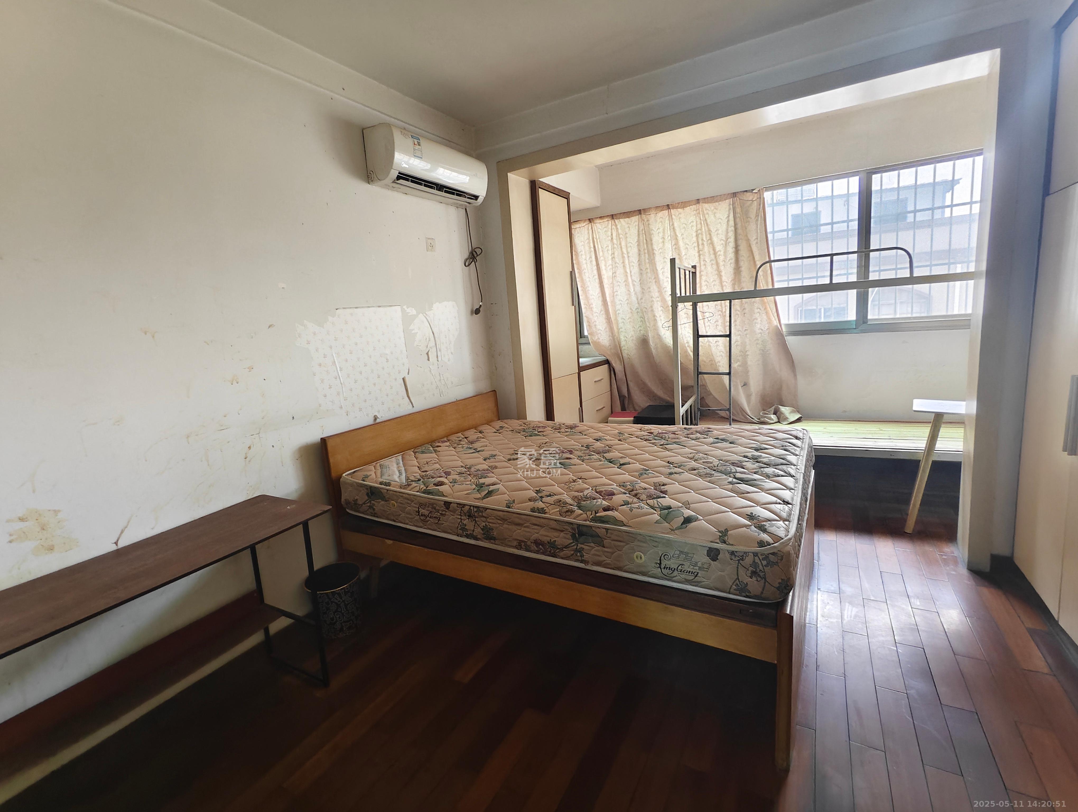 竹韵商居  5室2厅2卫   3500.00元/月室内图