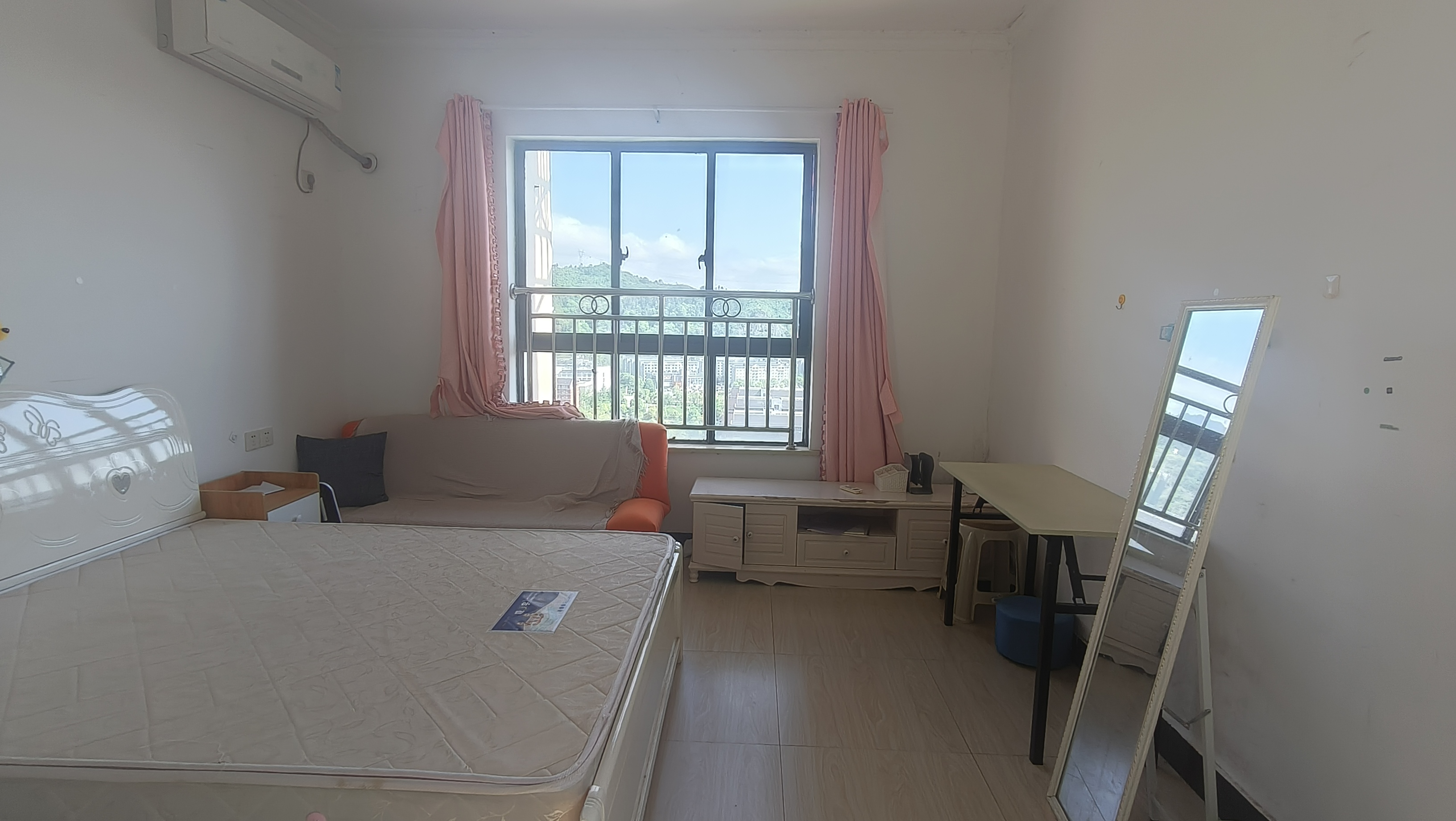 天门壹号 1室1厅1卫 850.0元/月 天门壹号 1室1厅1卫 850.0元/月室内图