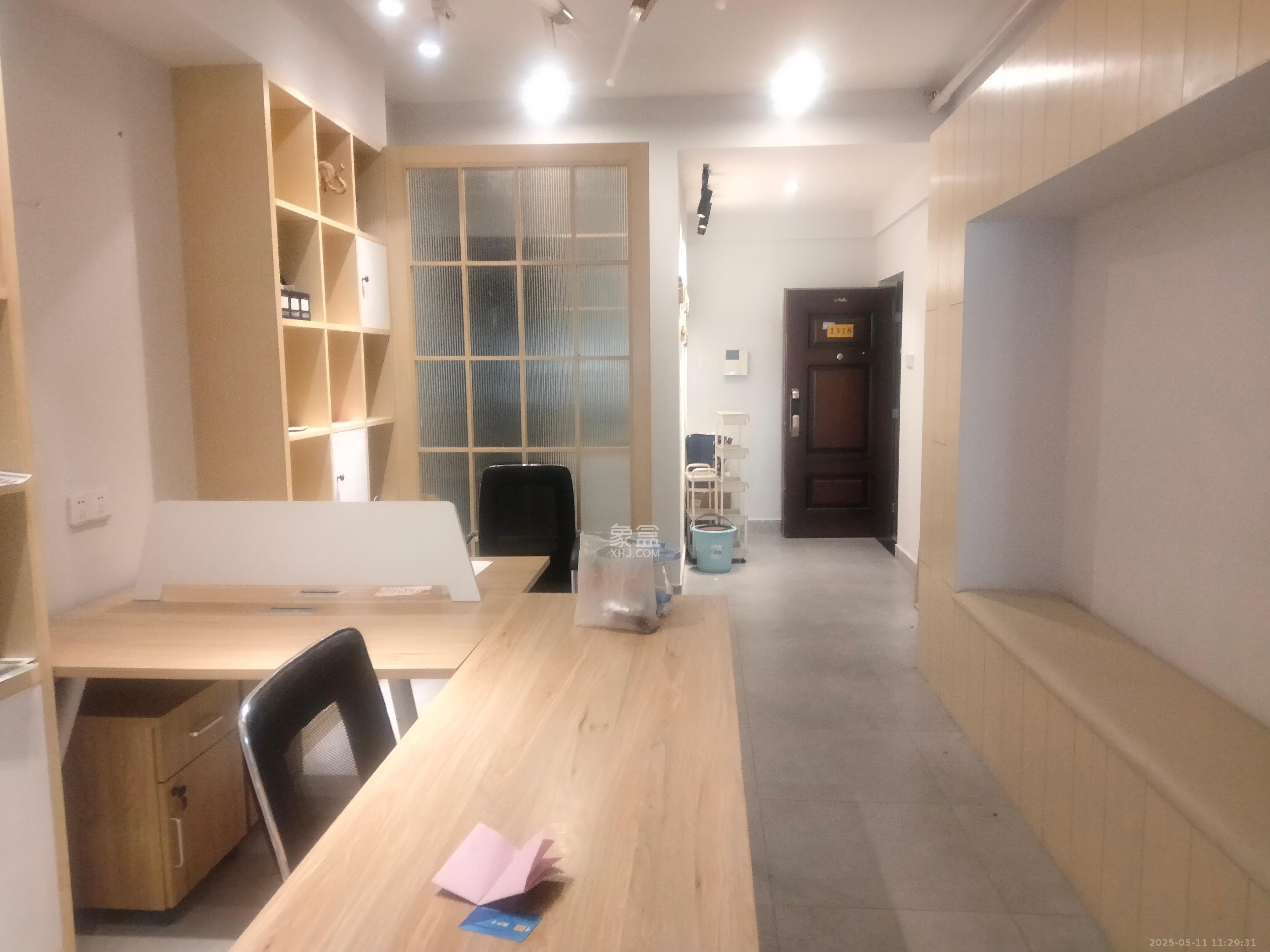 中建芙蓉嘉苑 1室1厅1卫 2000.0元/月 中建芙蓉嘉苑 1室1厅1卫 2000.0元/月室内图