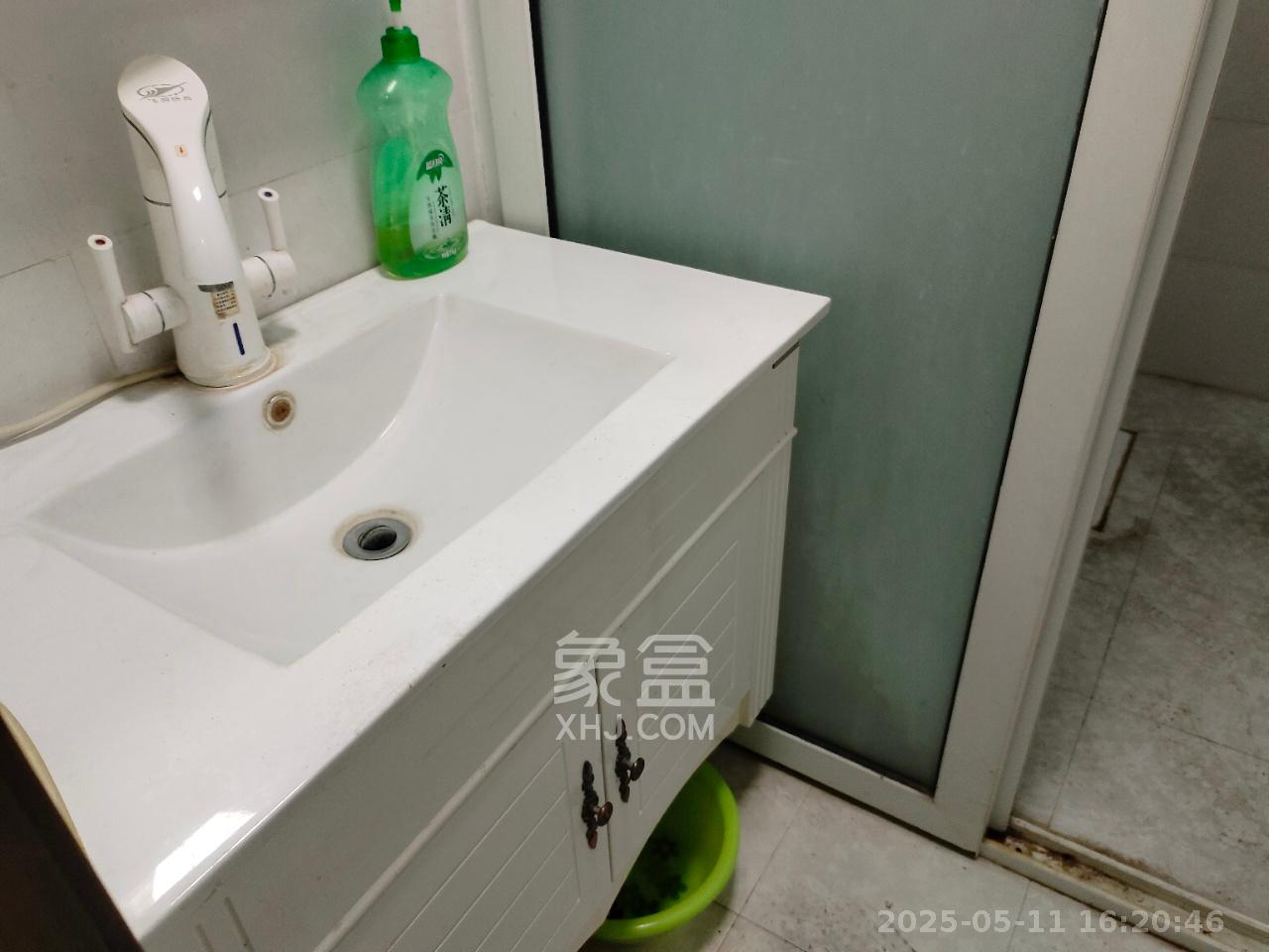 南铁佳苑  2室1厅1卫   3000.00元/月室内图