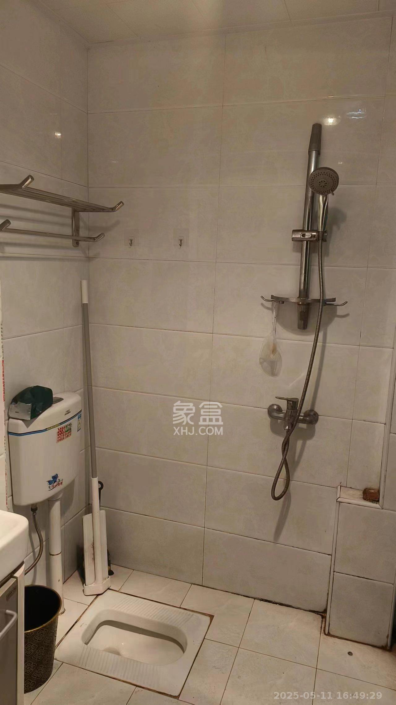 鑫远湘府逸园  1室1厅1卫   1500.00元/月室内图
