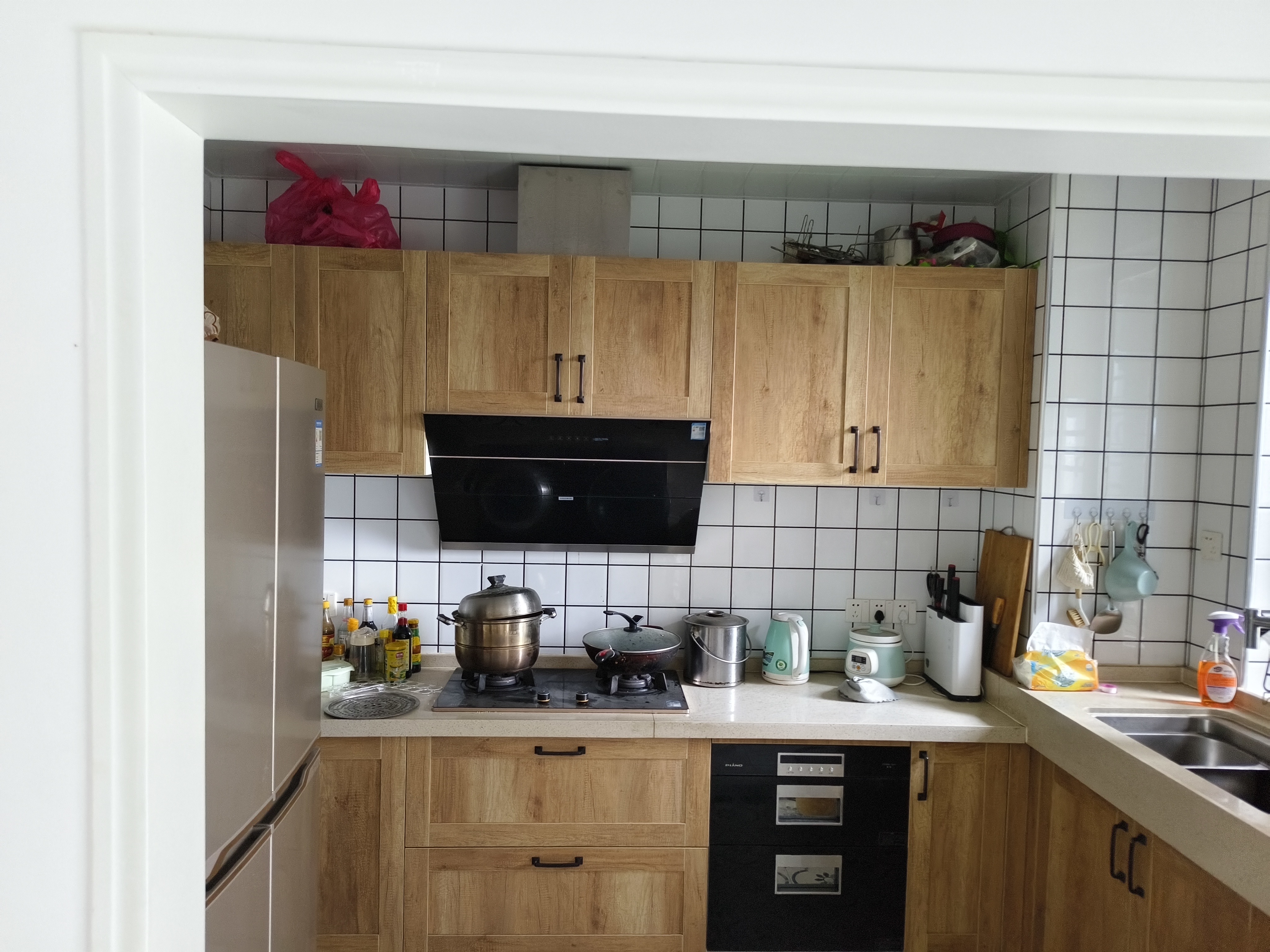 大同沁园  3室2厅2卫    77.0万 大同沁园  3室2厅2卫    77.0万客厅