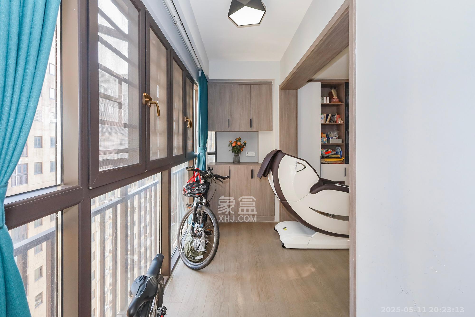 钰龙天下二期(钰龙佳园) 3室2厅2卫 230.0万 钰龙天下二期(钰龙佳园) 3室2厅2卫 230.0万阳台