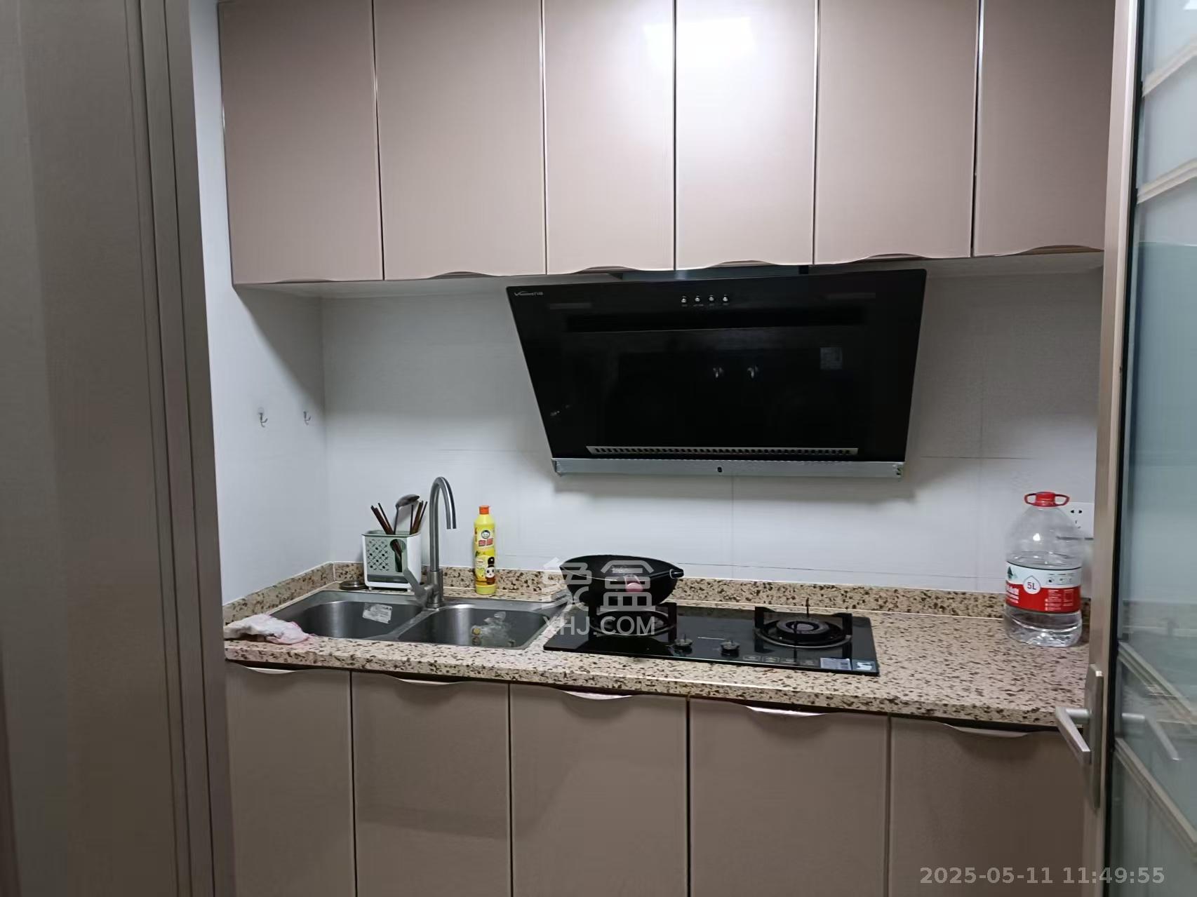 欧亚达国际广场 2室1厅1卫 2200.0元/月 欧亚达国际广场 2室1厅1卫 2200.0元/月室内图