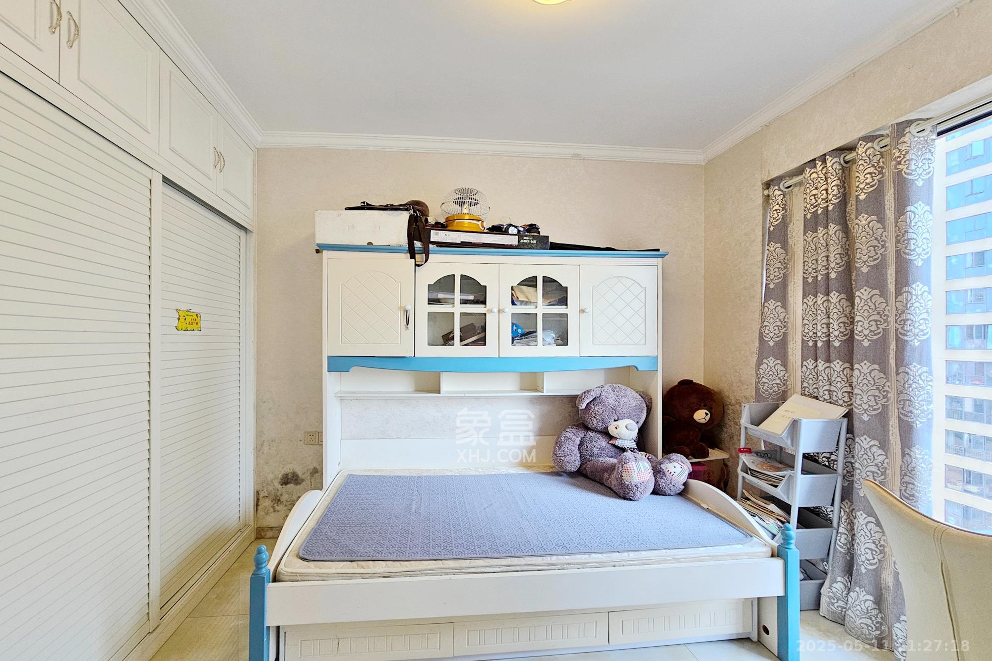 东城港 3室2厅2卫 125.0万 东城港 3室2厅2卫 125.0万卧室