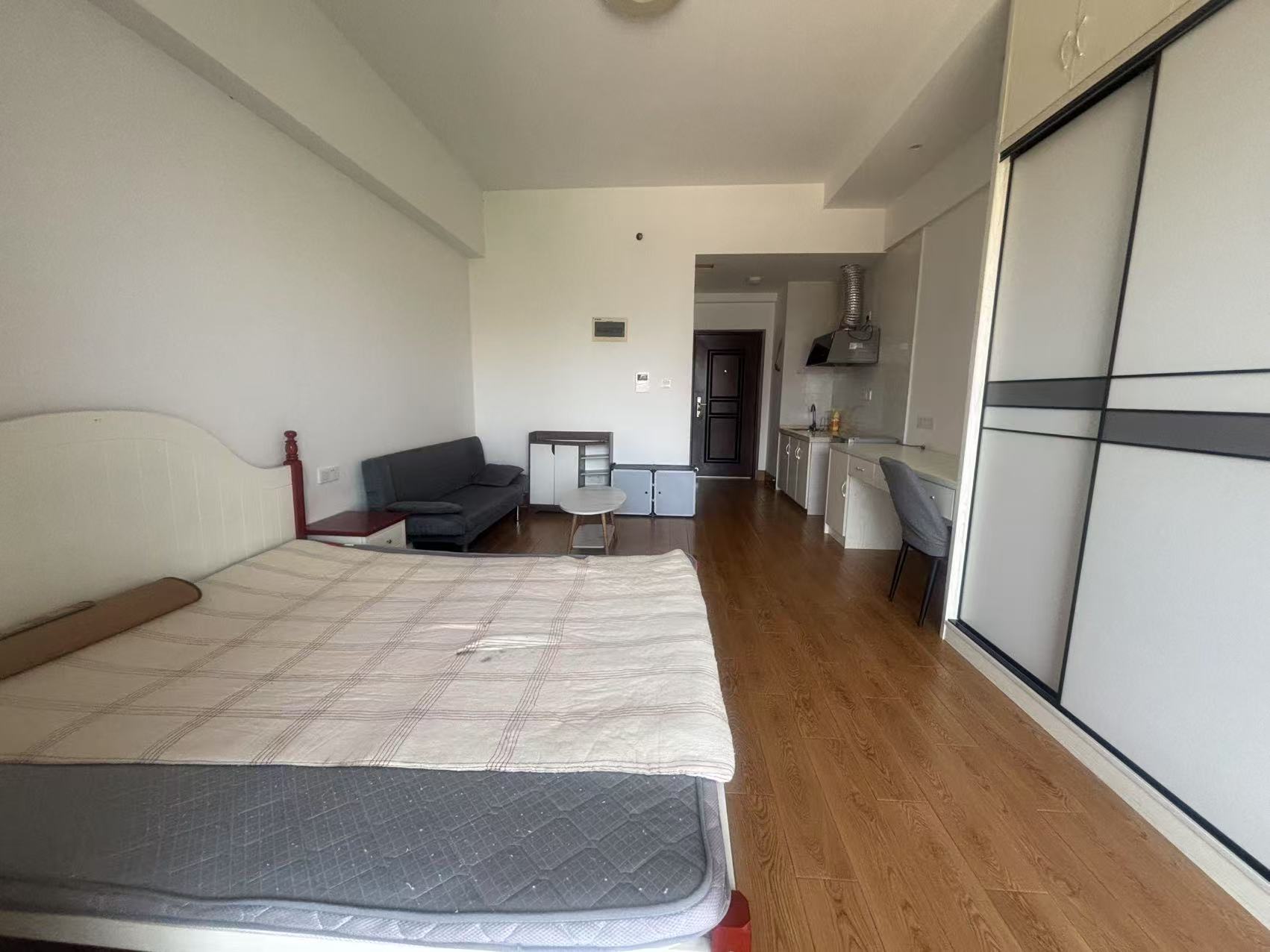 中泰财富湘江 1室1厅1卫 20.0万 中泰财富湘江 1室1厅1卫 20.0万室内图