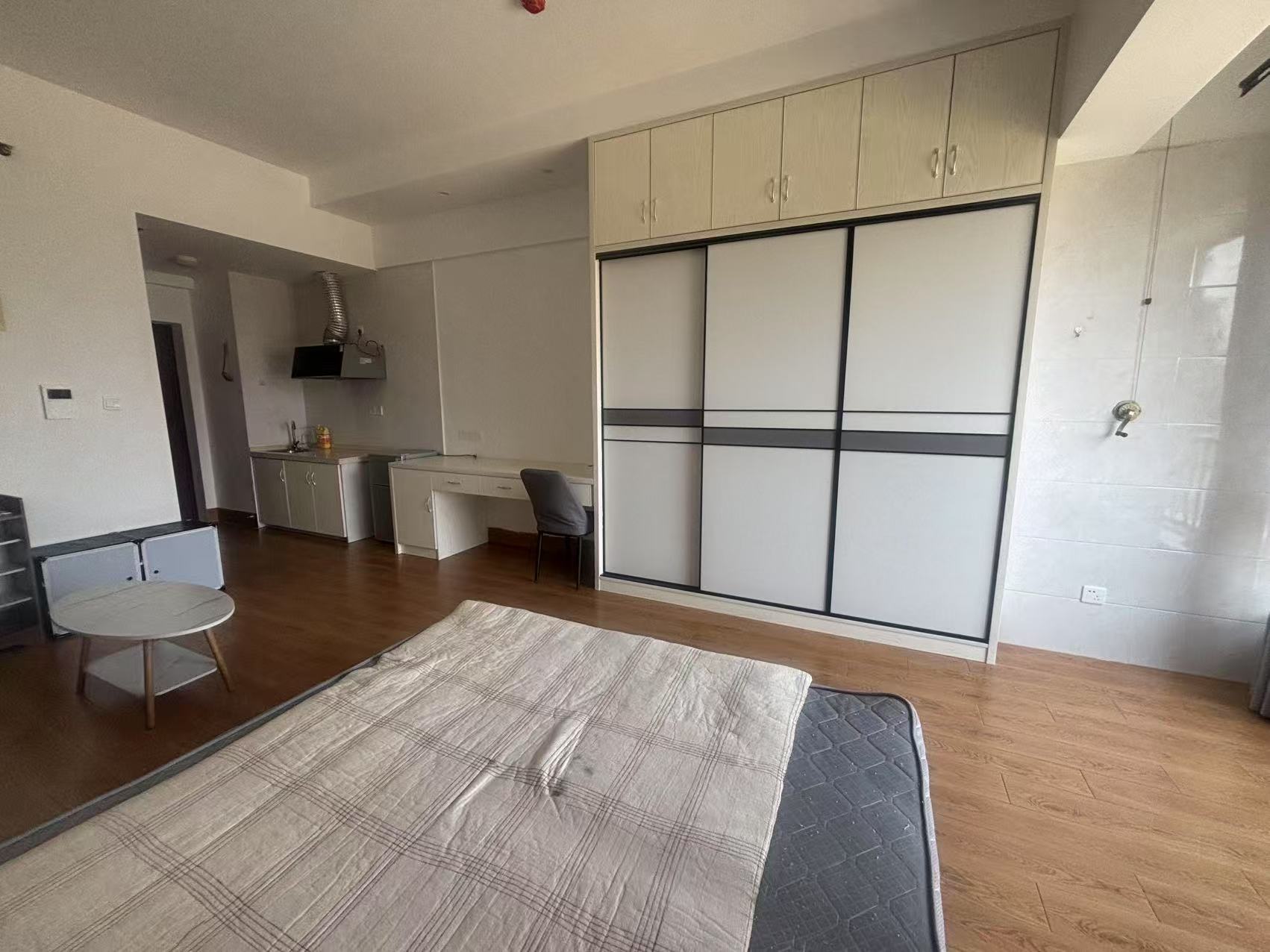 中泰财富湘江 1室1厅1卫 20.0万 中泰财富湘江 1室1厅1卫 20.0万室内图