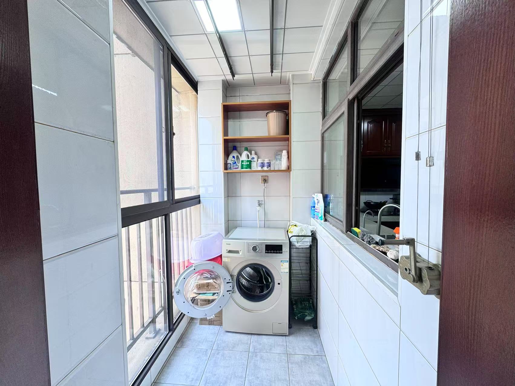 金路小区(杨柳村罗家冲) 4室2厅2卫 69.8万 金路小区(杨柳村罗家冲) 4室2厅2卫 69.8万室内图