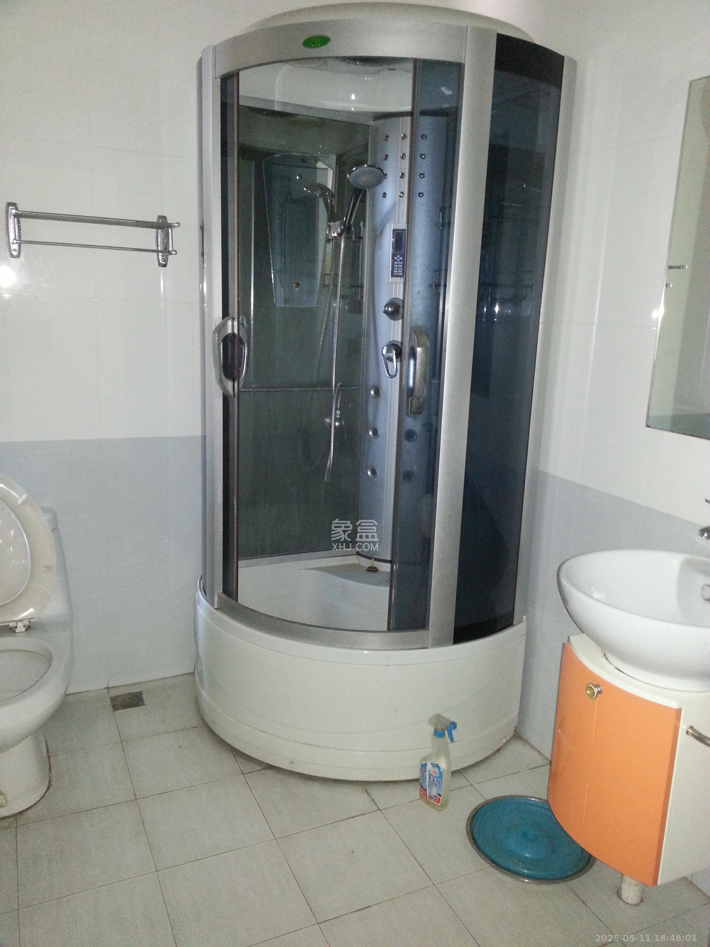 金信阳光在线 3室2厅1卫 2200.0元/月 金信阳光在线 3室2厅1卫 2200.0元/月室内图