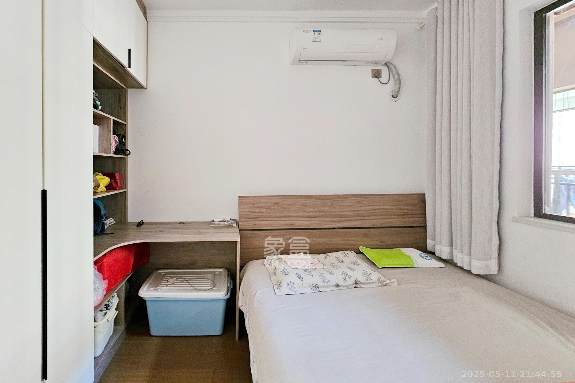 阳光城尚东湾青云苑  3室2厅2卫    112.8万卧室