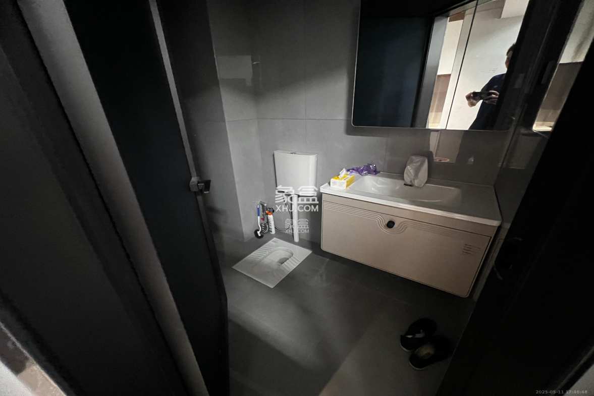 星沙算中心  1室0厅0卫    1700.0元/月 星沙算中心  1室0厅0卫    1700.0元/月室内图