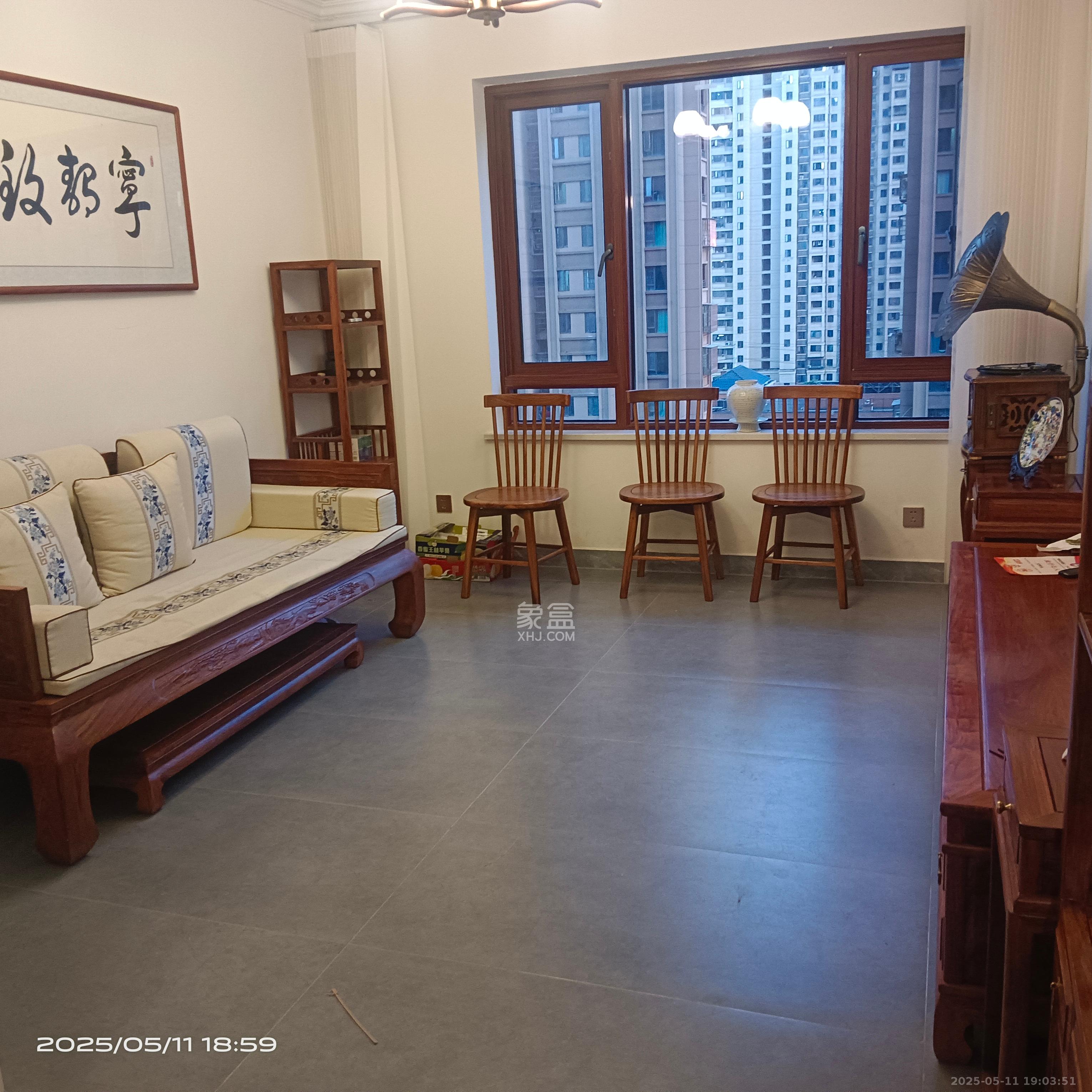 东合新苑  2室1厅1卫   2300.00元/月