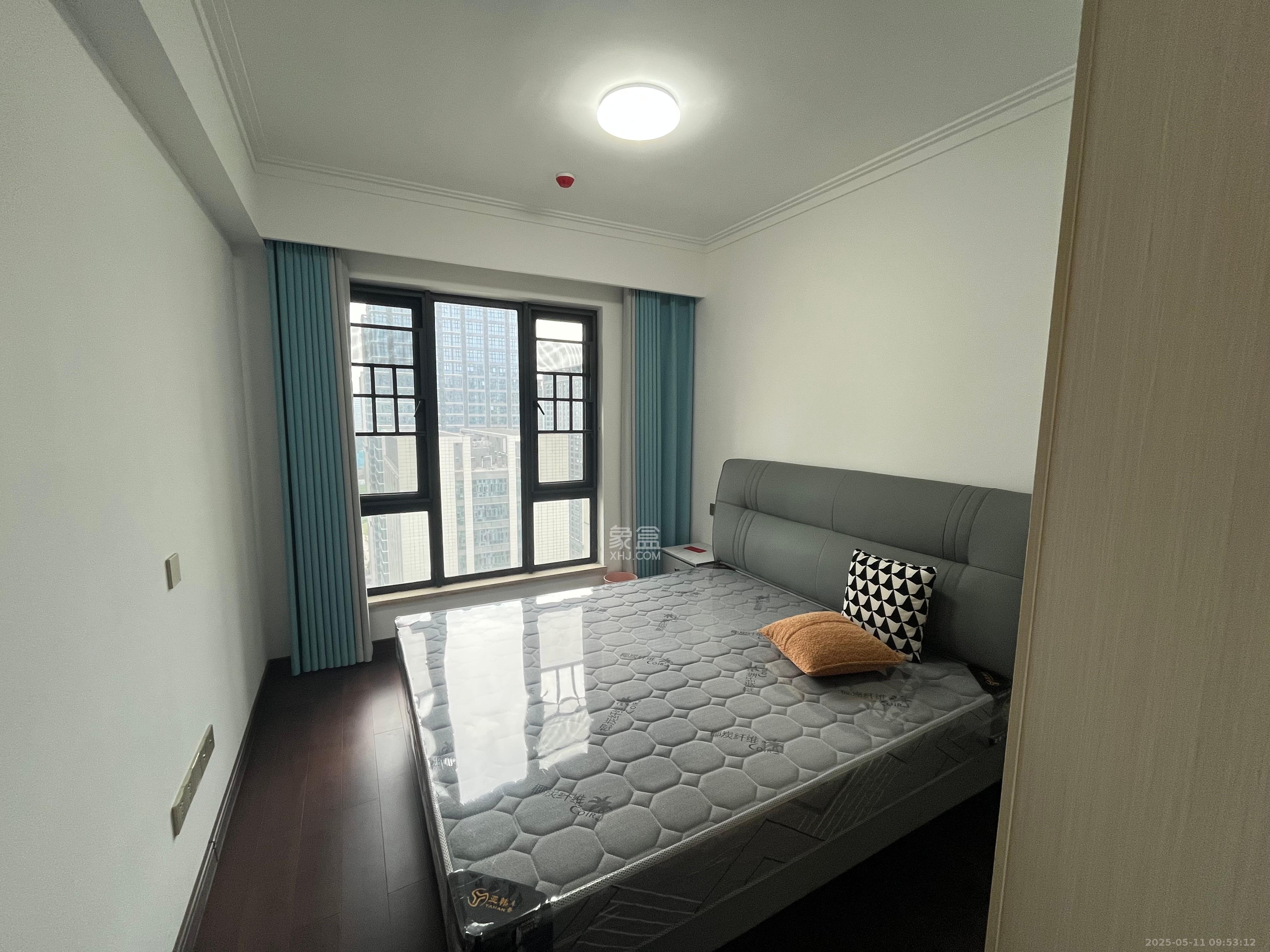 绿地长沙城际空间站(绿地新里佳苑) 4室2厅2卫 4000.0元/月 绿地长沙城际空间站(绿地新里佳苑) 4室2厅2卫 4000.0元/月室内图