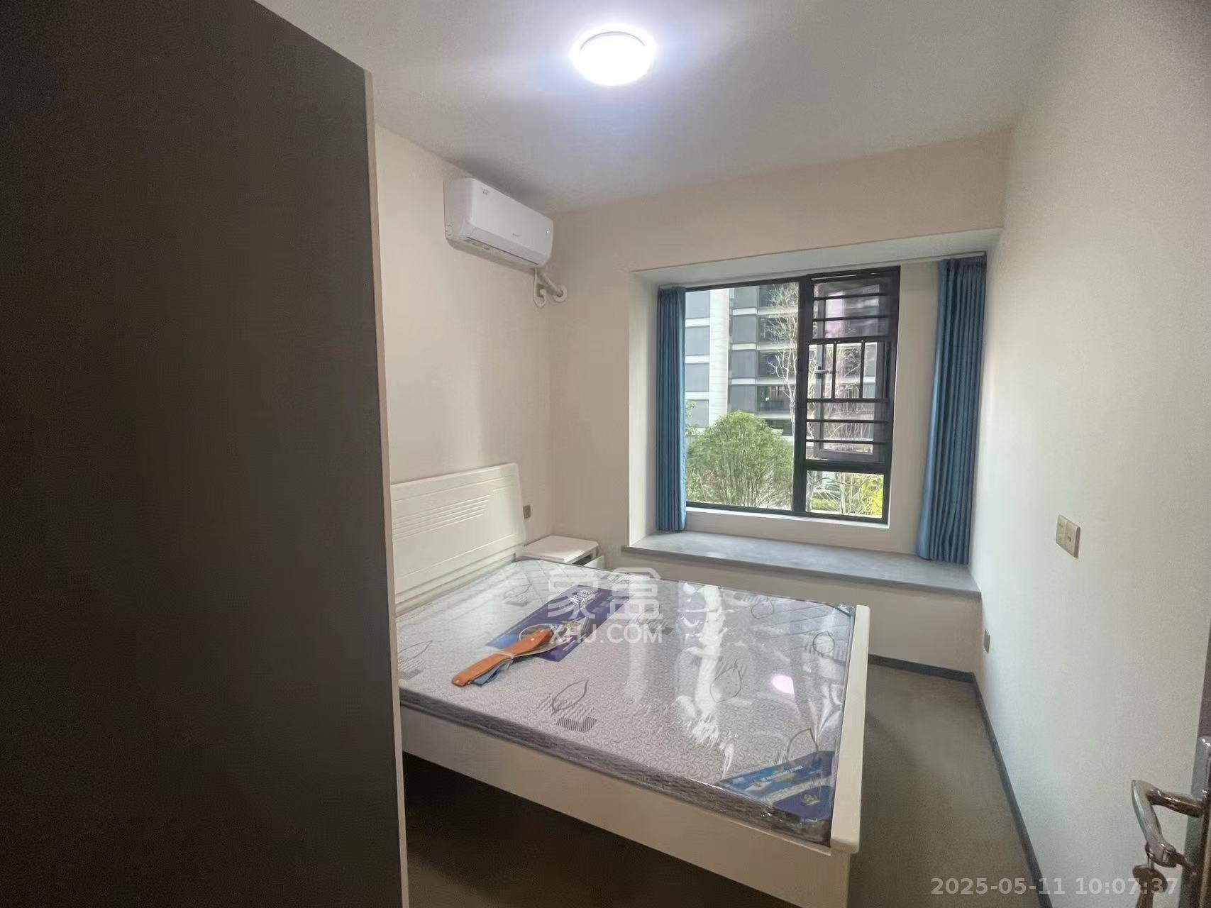 中海阅麓山二期  3室2厅2卫    3500.0元/月 中海阅麓山二期  3室2厅2卫    3500.0元/月室内图