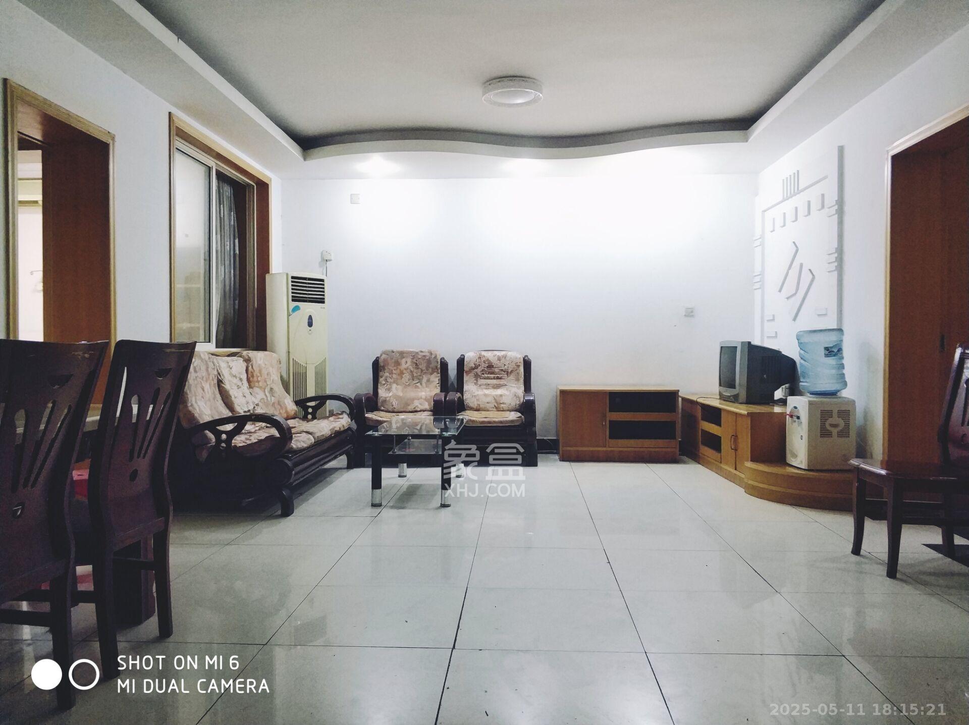 景芳苑  3室2厅1卫    1200.0元/月 景芳苑  3室2厅1卫    1200.0元/月室内图