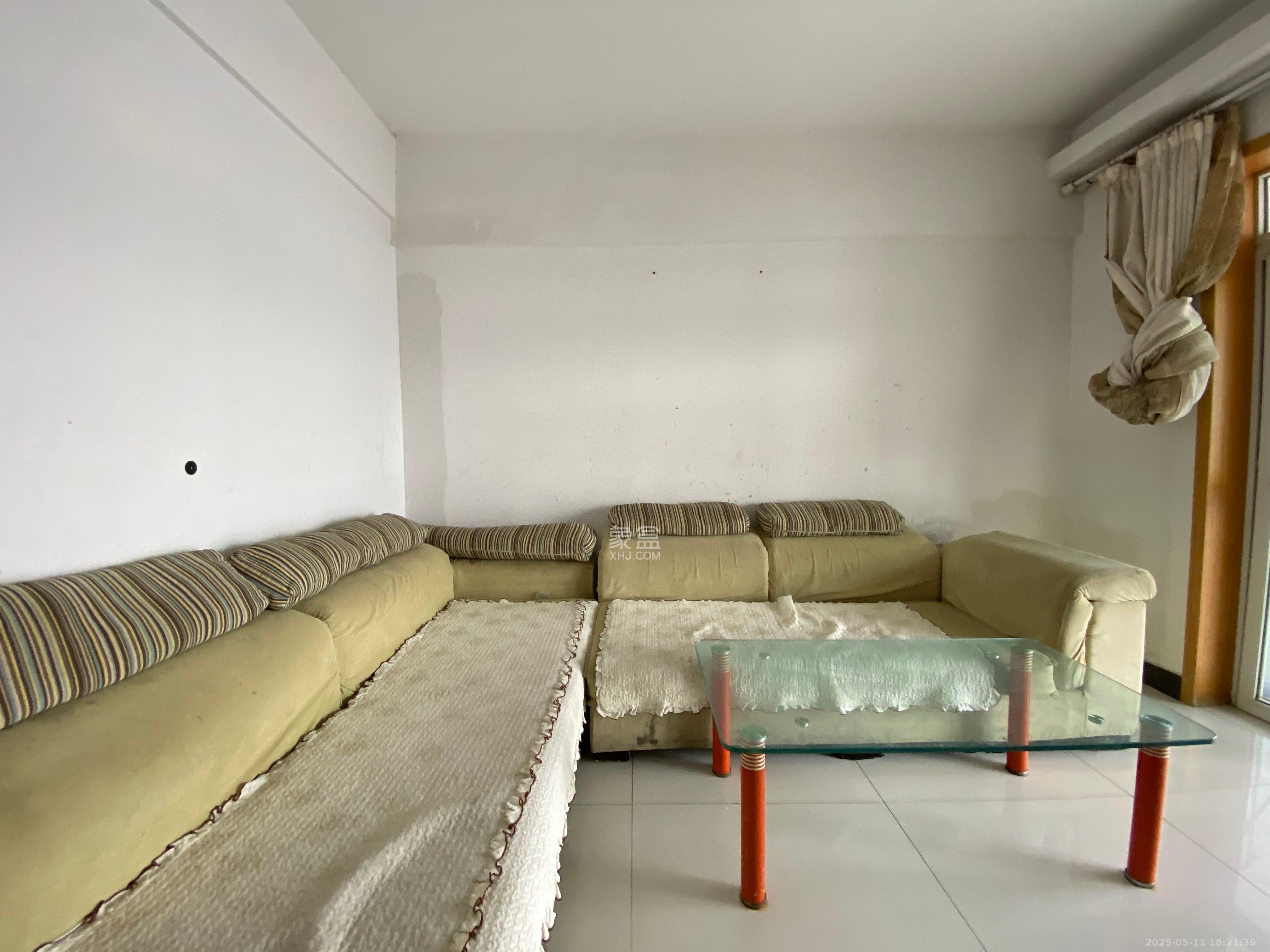 未来现代城  2室2厅1卫    1700.0元/月室内图