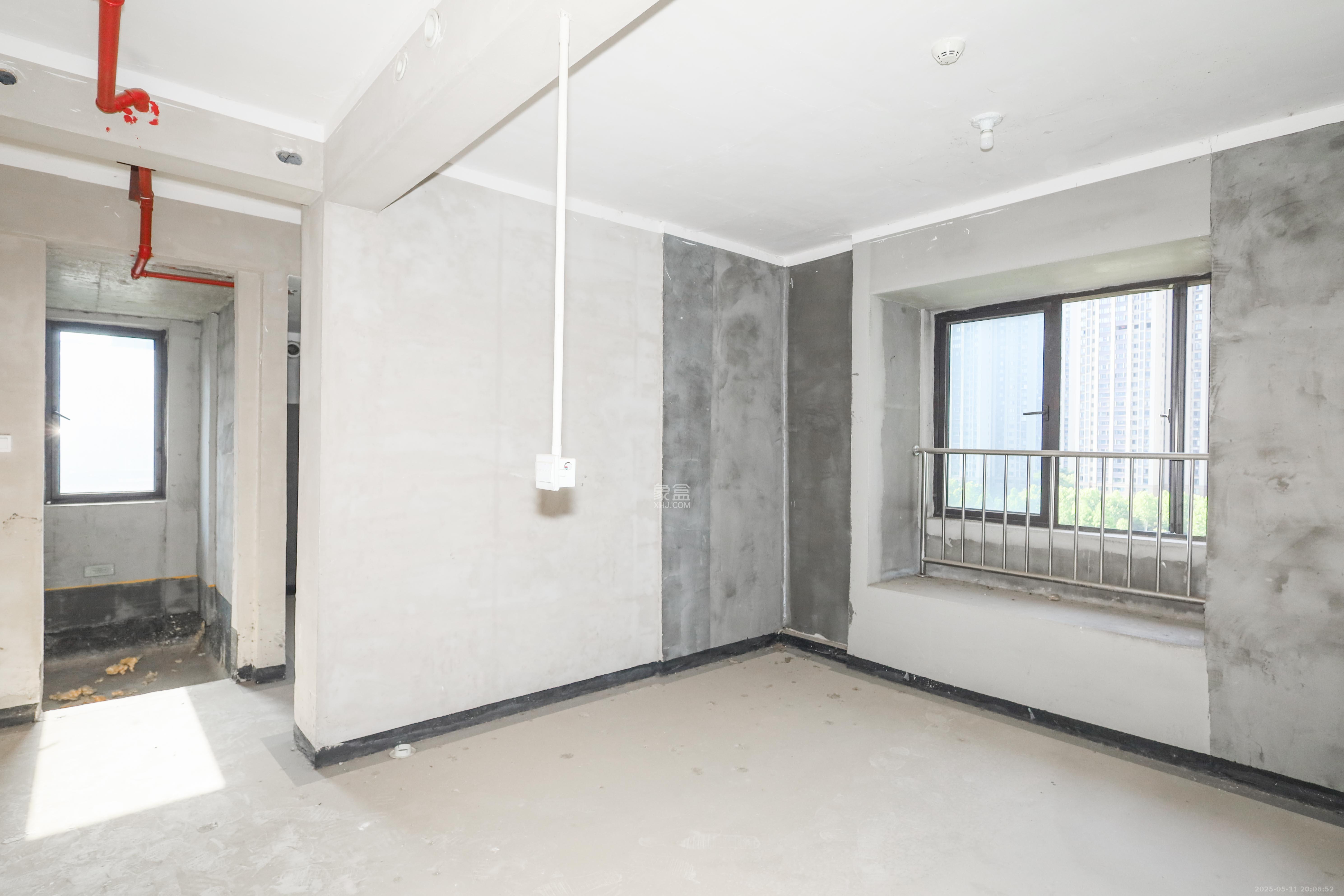 建发央著  4室2厅2卫   249.00万卧室