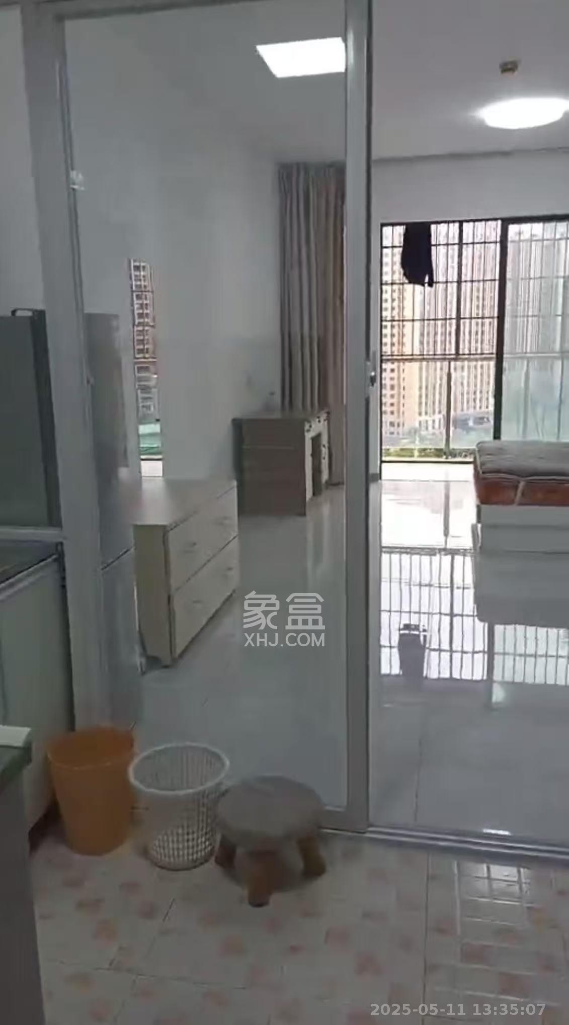 星城映象  1室1厅1卫    1499.0元/月室内图1