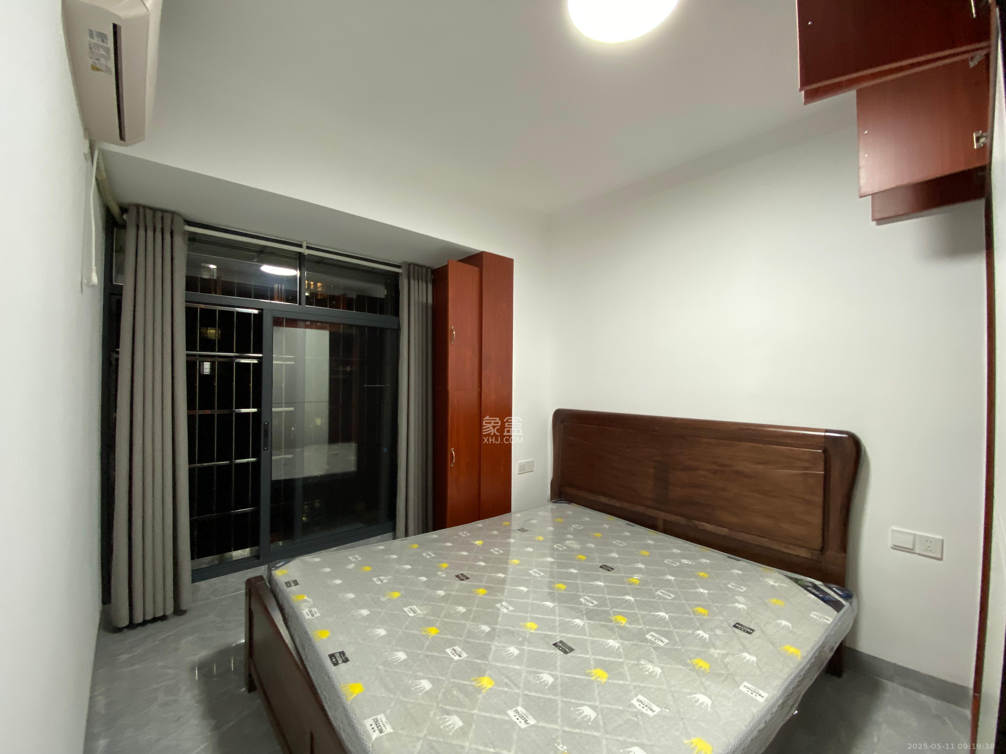 东岸梅园小区 2室1厅1卫 2500.0元/月 东岸梅园小区 2室1厅1卫 2500.0元/月室内图