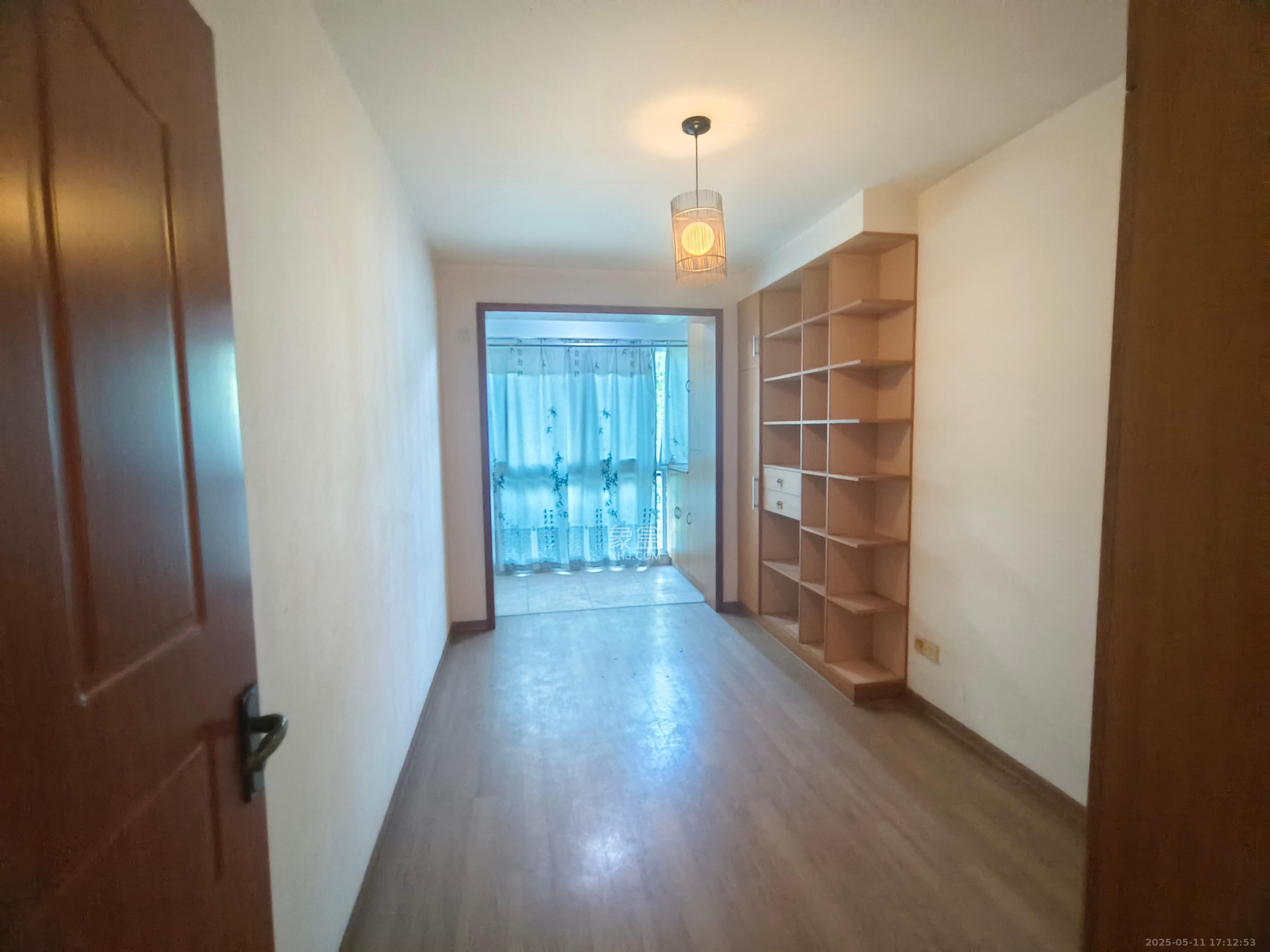 芙蓉苑 3室2厅1卫 2200.0元/月 芙蓉苑 3室2厅1卫 2200.0元/月室内图