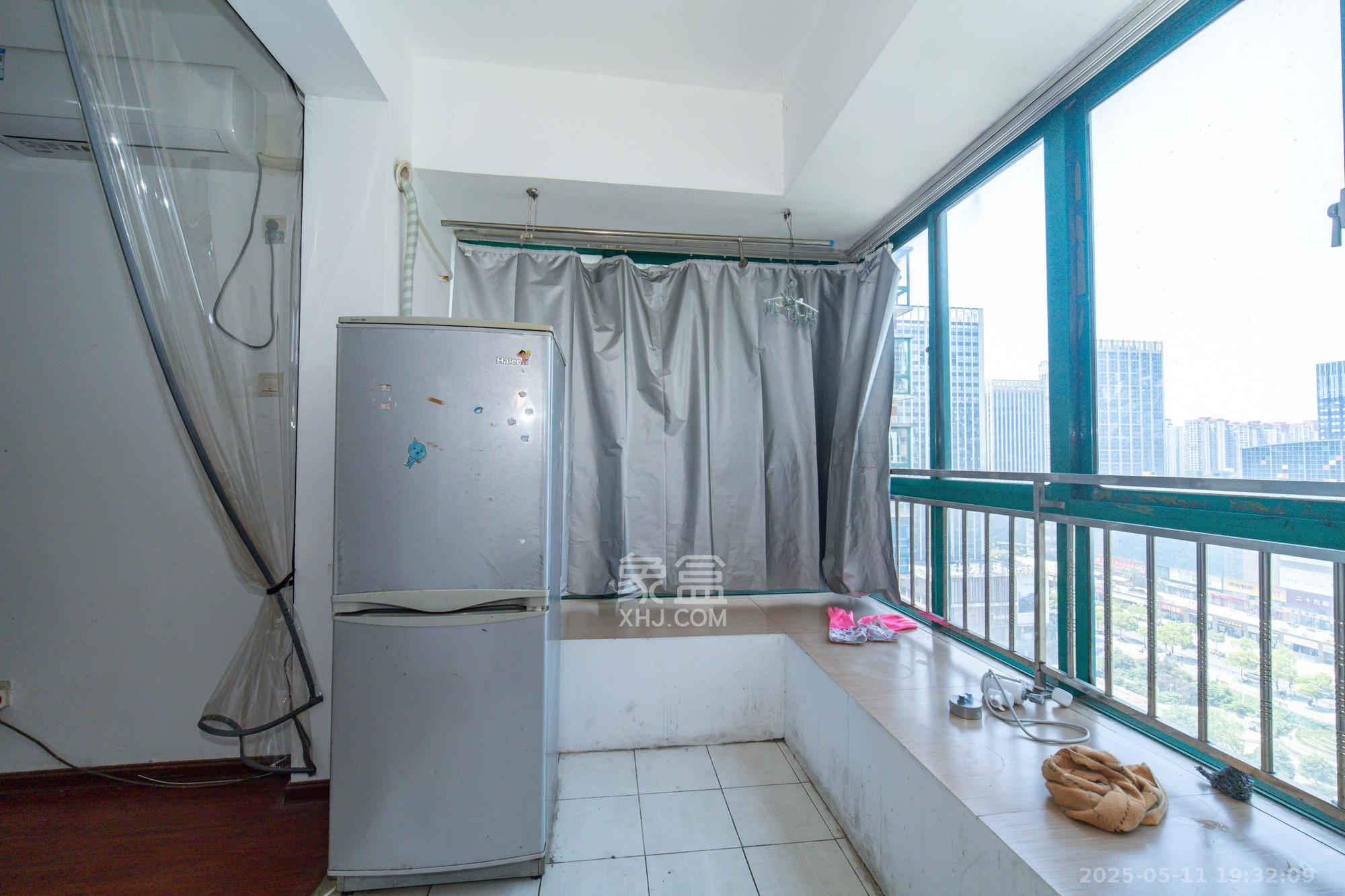 明城公寓  1室1厅1卫    19.8万 明城公寓  1室1厅1卫    19.8万厨房