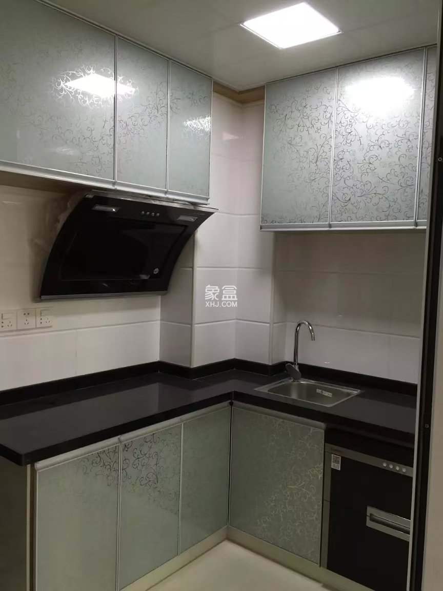 五洲富隆中心 1室1厅1卫 1000.00元/月 五洲富隆中心 1室1厅1卫 1000.00元/月室内图