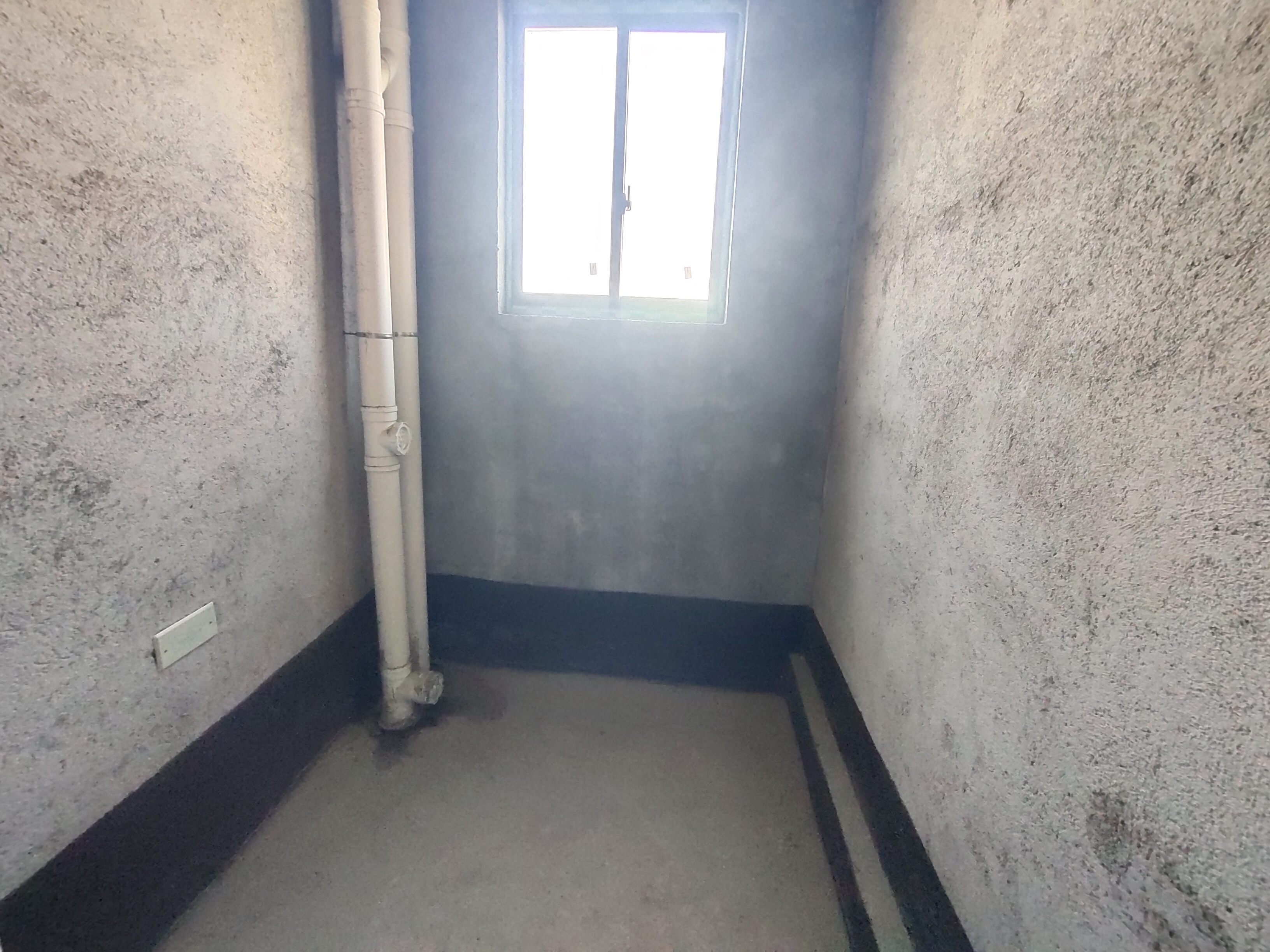 龙源华城  3室2厅2卫    68.8万 龙源华城  3室2厅2卫    68.8万客厅