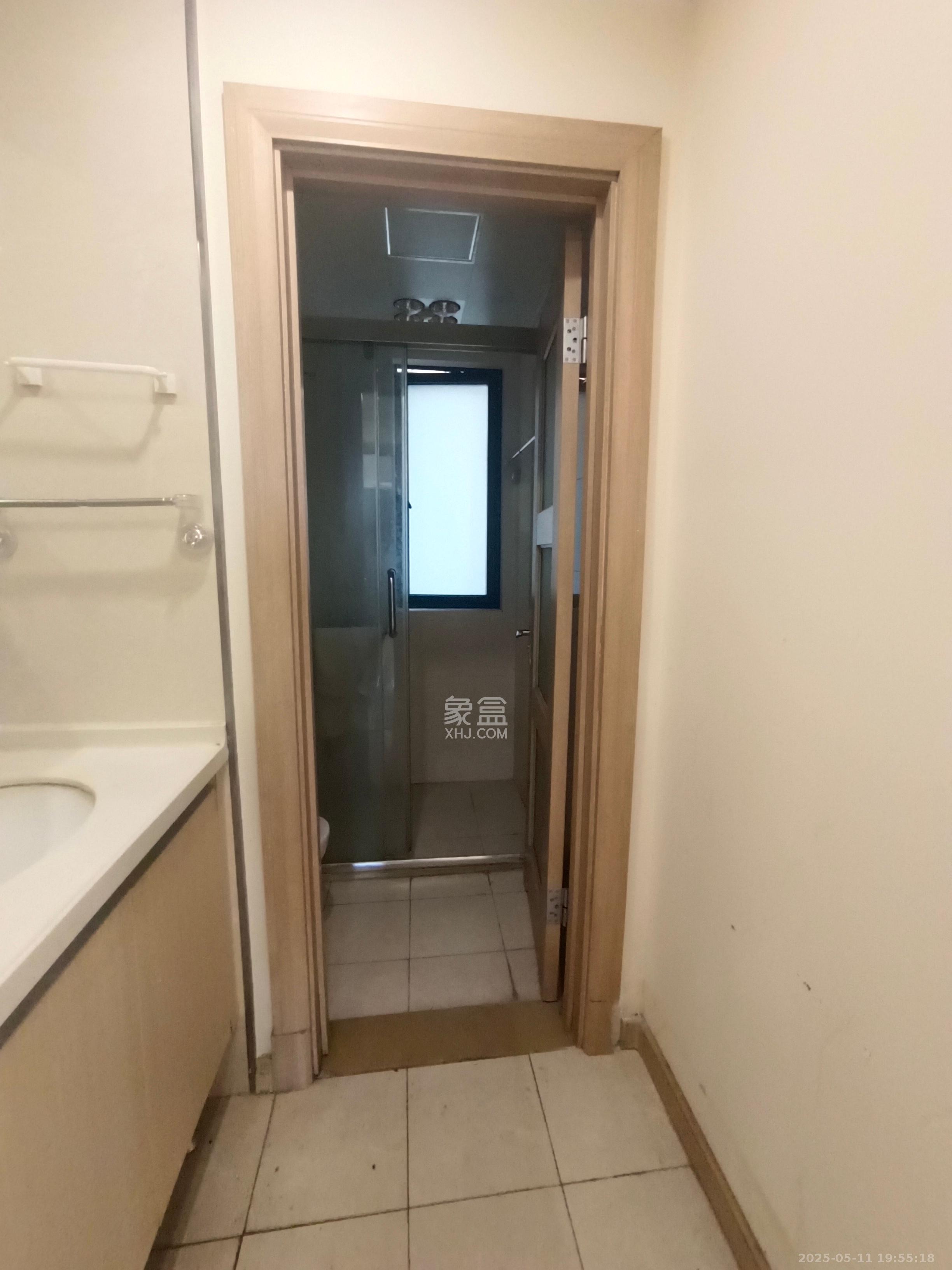 兰亭湾畔  3室2厅1卫   2800.00元/月室内图