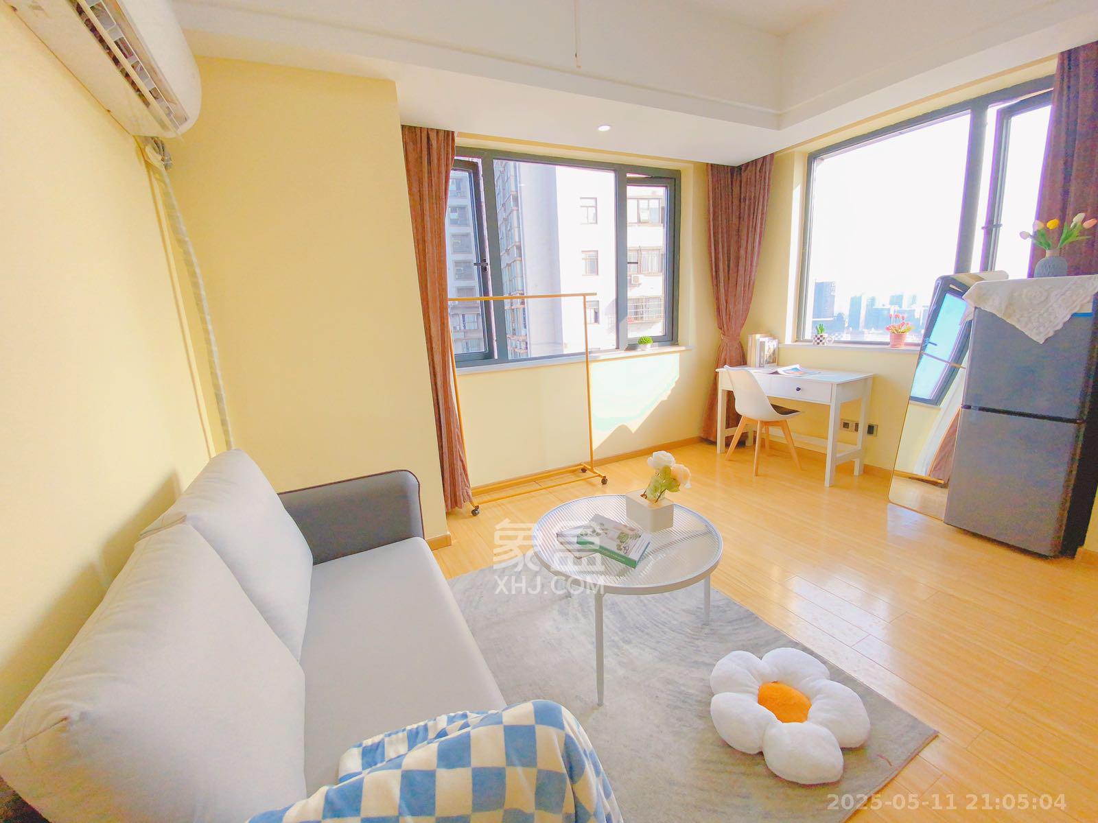 众东国际  1室0厅0卫    2400.0元/月 众东国际  1室0厅0卫    2400.0元/月室内图