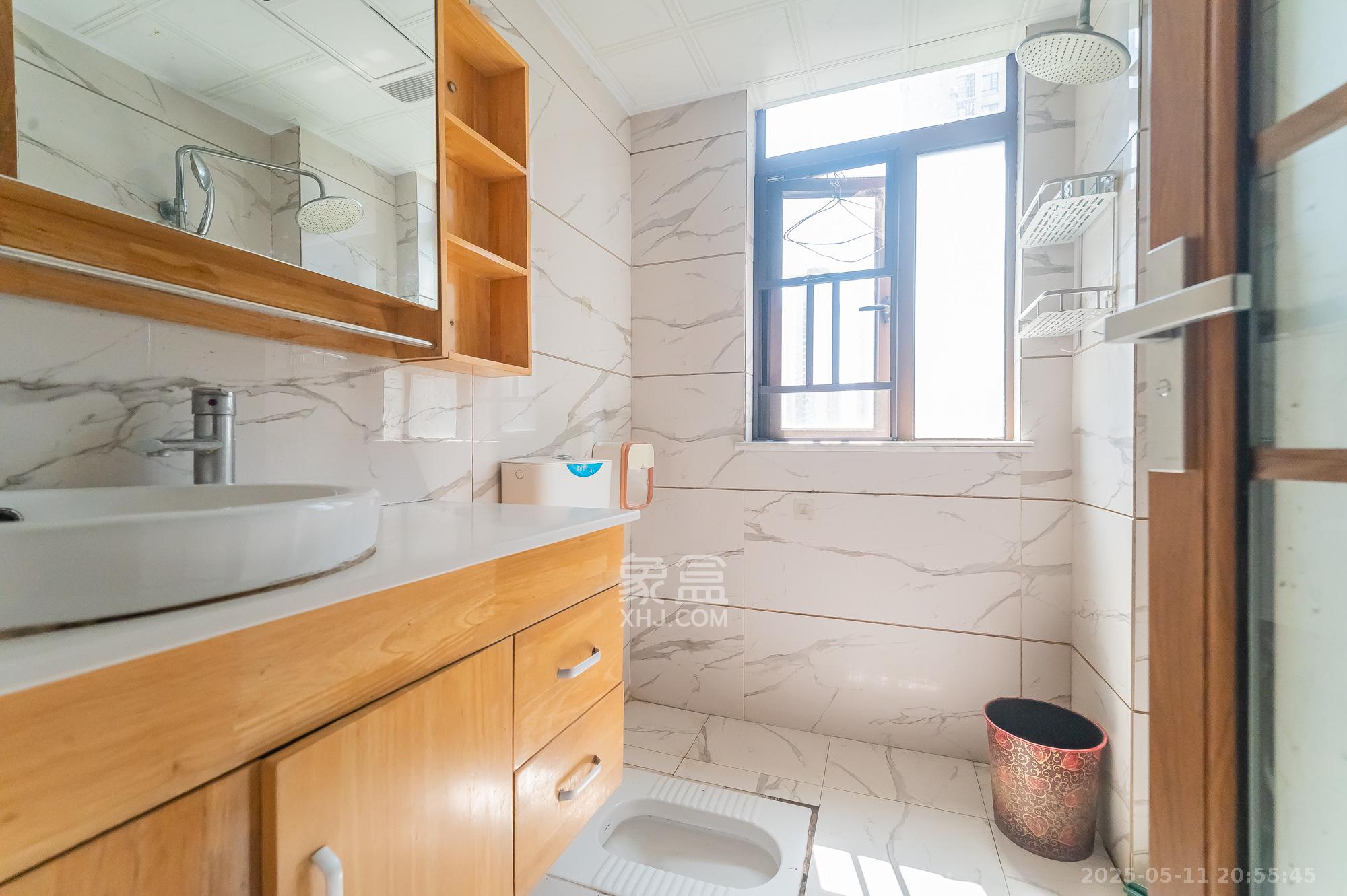 水岸世景  2室2厅1卫    62.0万 水岸世景  2室2厅1卫    62.0万卫生间