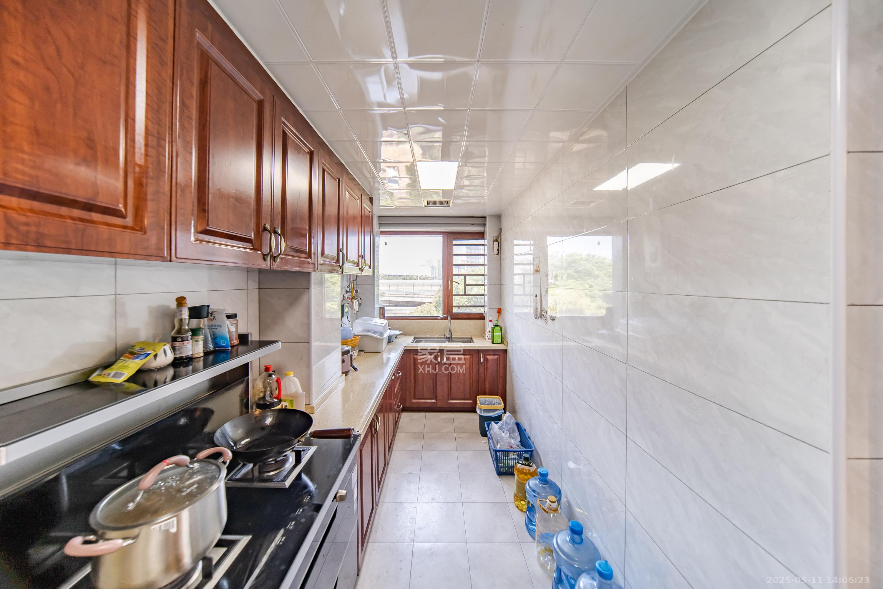 湘熙水郡(观澜海赋家园)  4室2厅2卫    167.0万 湘熙水郡(观澜海赋家园)  4室2厅2卫    167.0万厨房